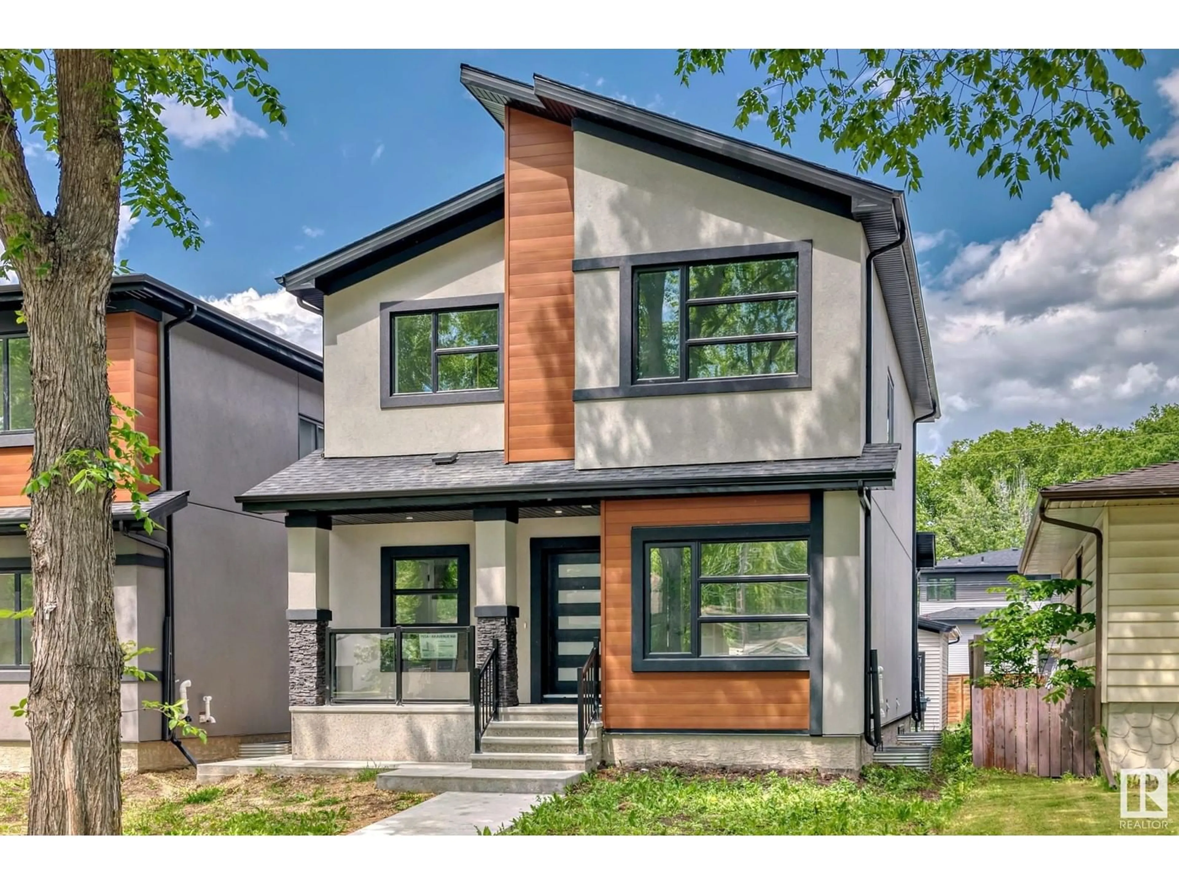 Home with brick exterior material for 7954 84 AV NW, Edmonton Alberta T6C1C5