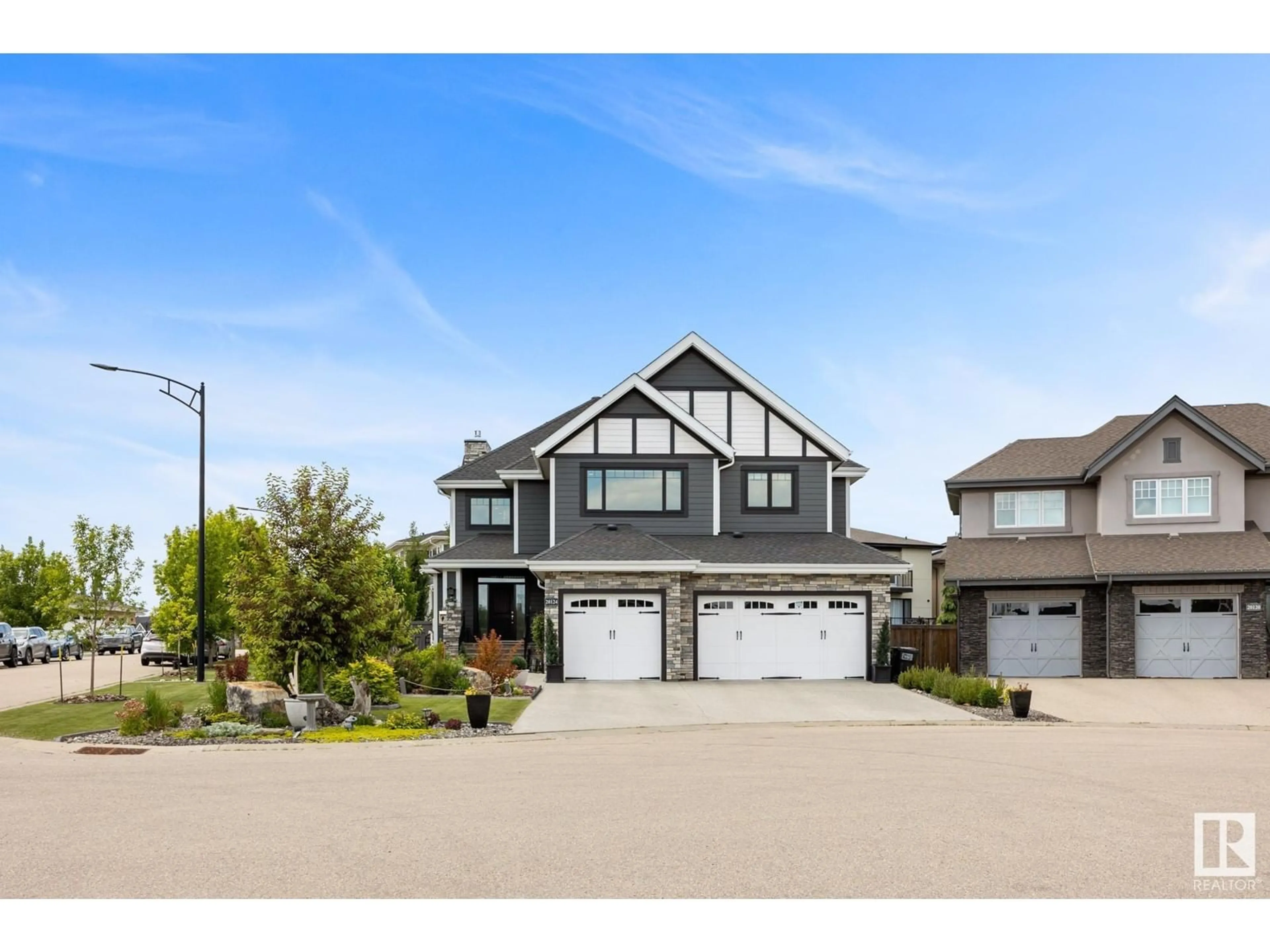 Frontside or backside of a home for 20124 128 AV NW, Edmonton Alberta T5S0E5