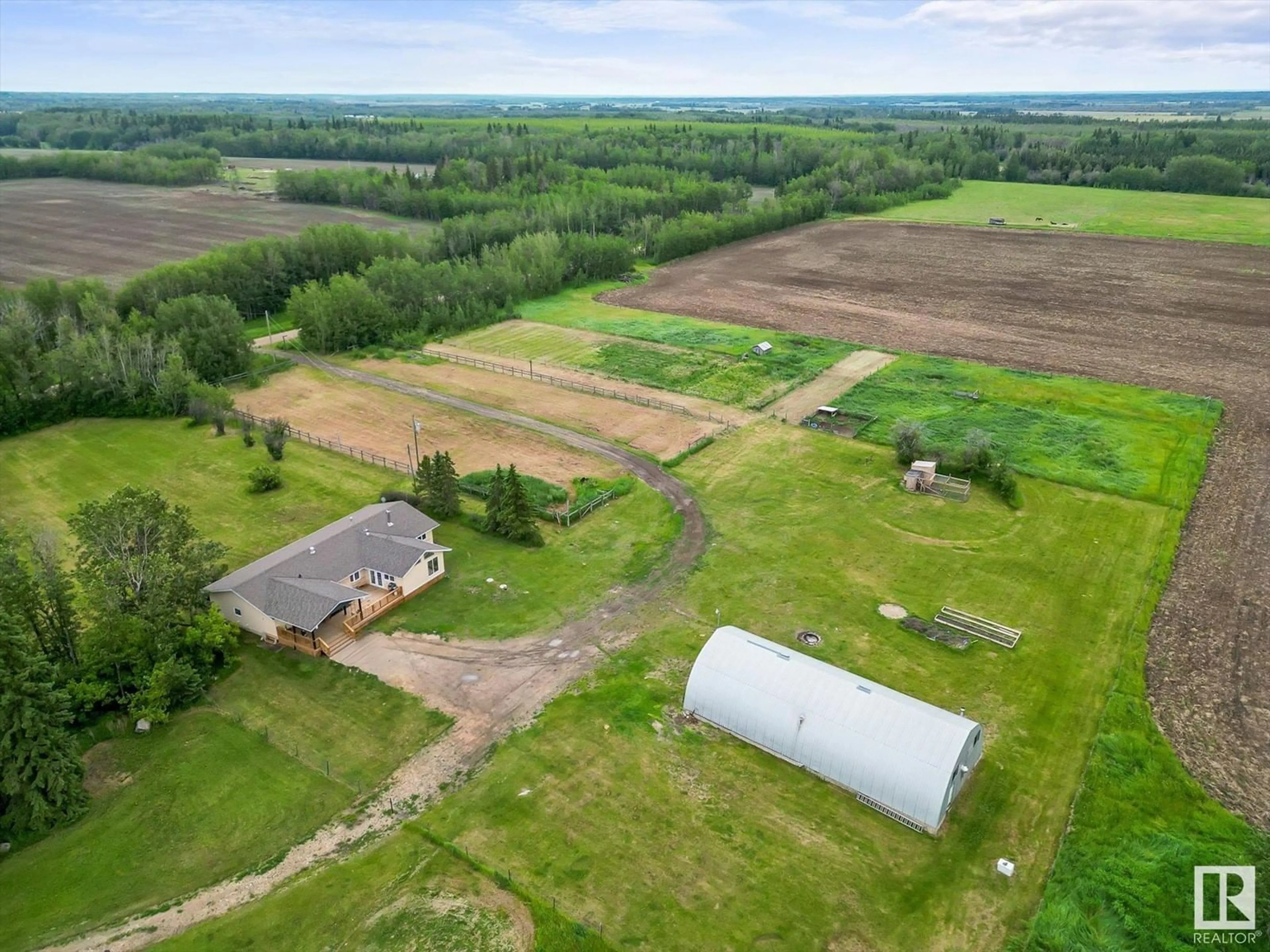 Shed for 56212 RGE RD 31, Rural Lac Ste. Anne County Alberta T0E1A0