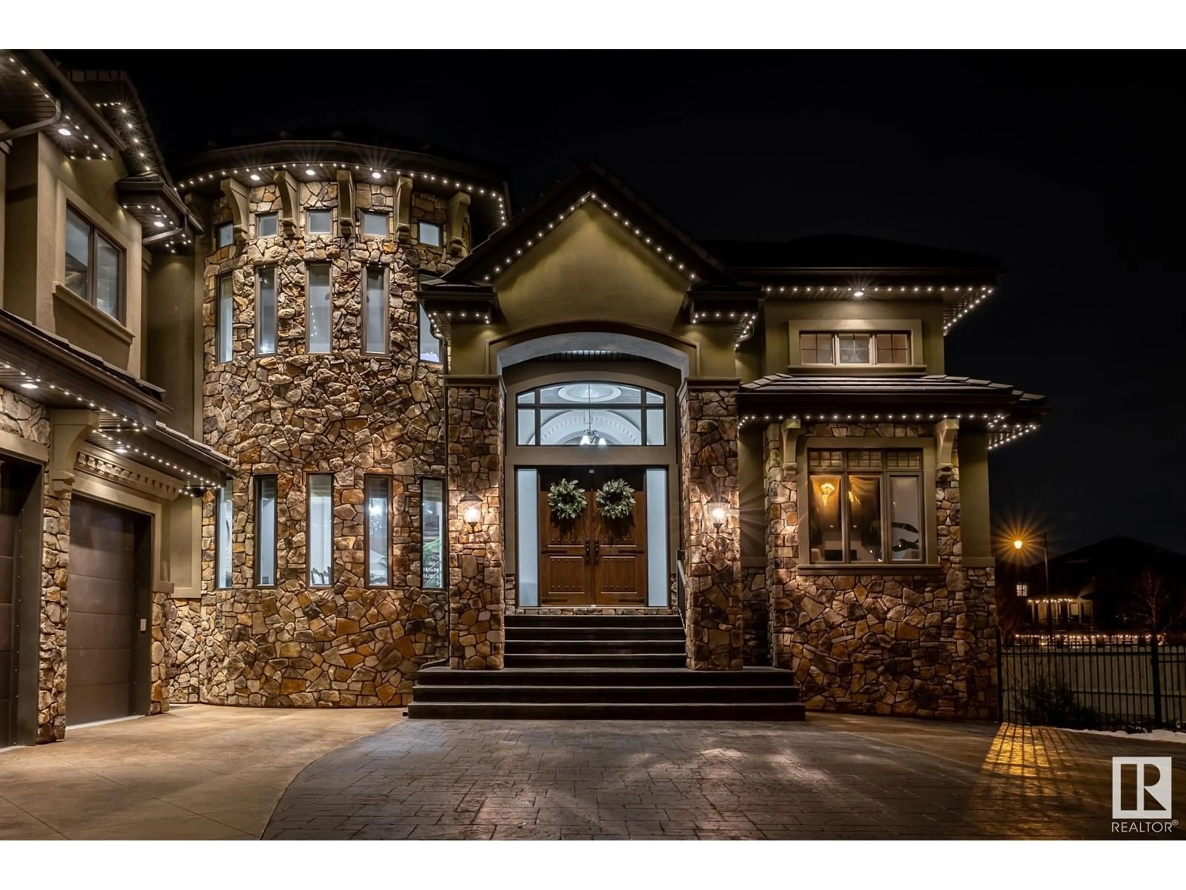 Indoor entryway for 3104 WATSON GR SW, Edmonton Alberta T6W0P2