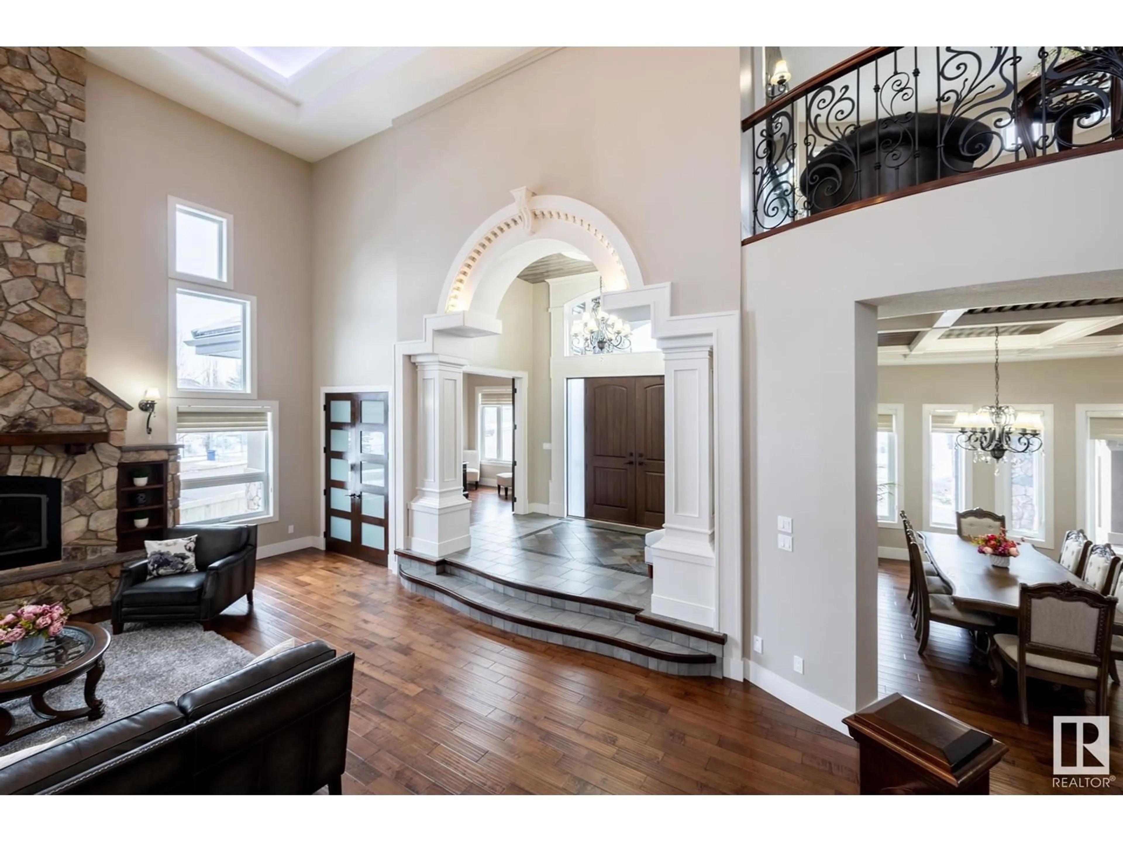 Indoor entryway, wood floors for 3104 WATSON GR SW, Edmonton Alberta T6W0P2