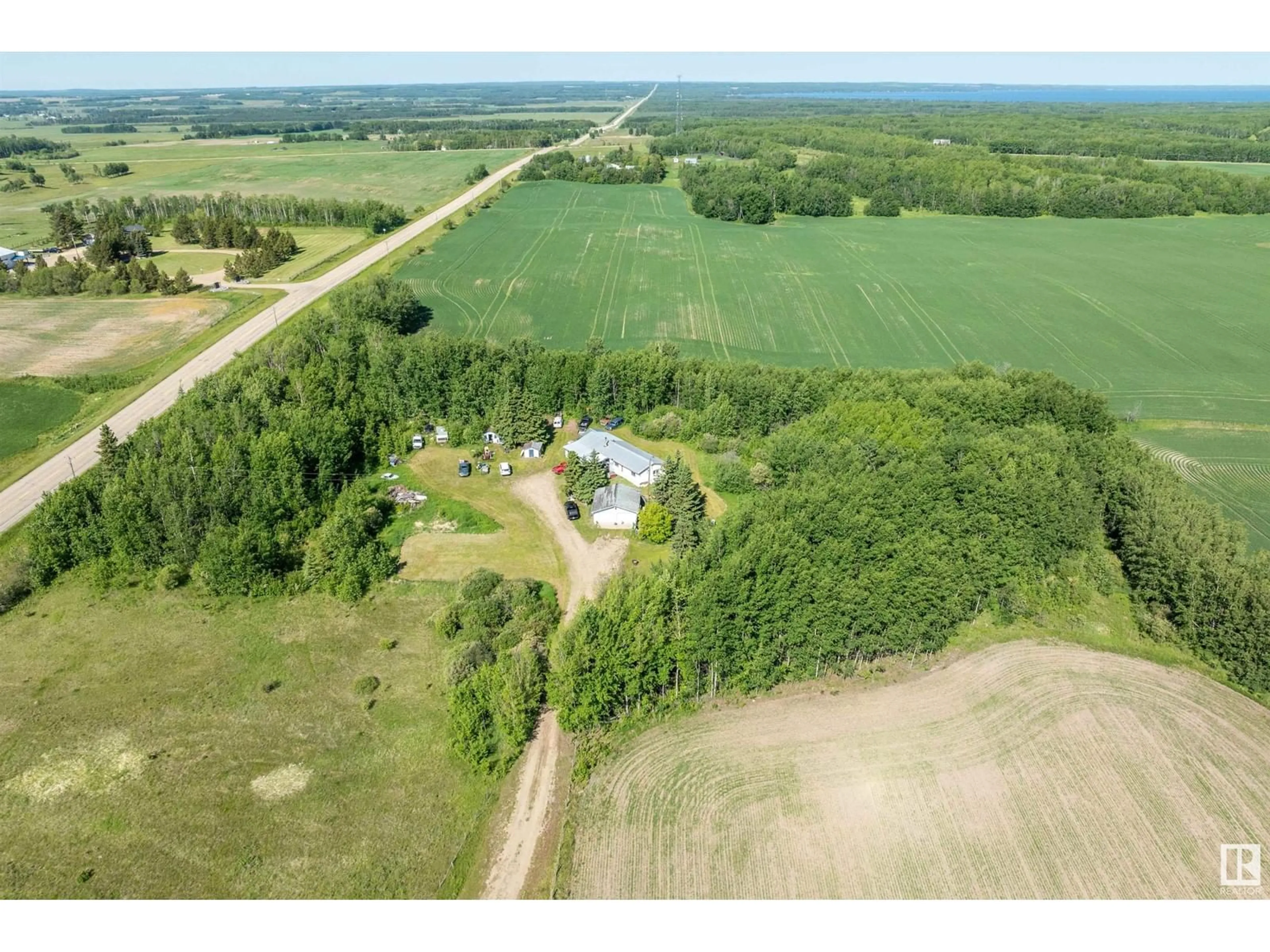 Shed for 274032A Hwy 13, Rural Wetaskiwin County Alberta T9A1W8