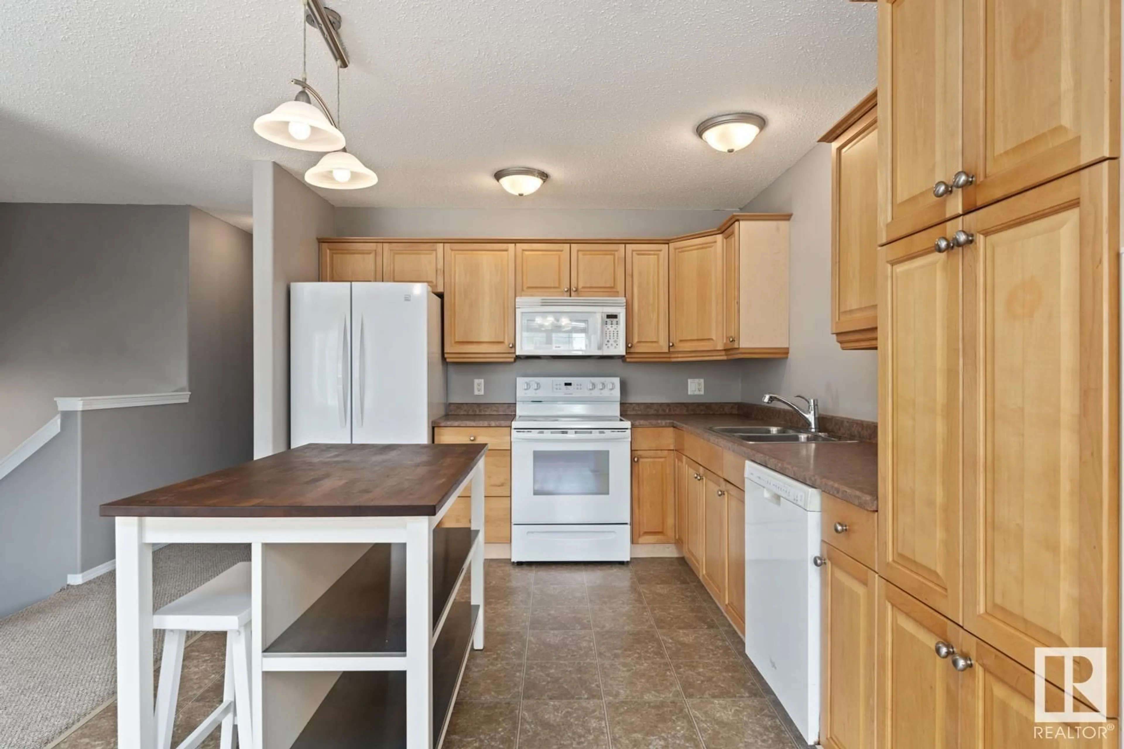 Standard kitchen for #102 4103 43 AV, Bonnyville Town Alberta T9N1W4