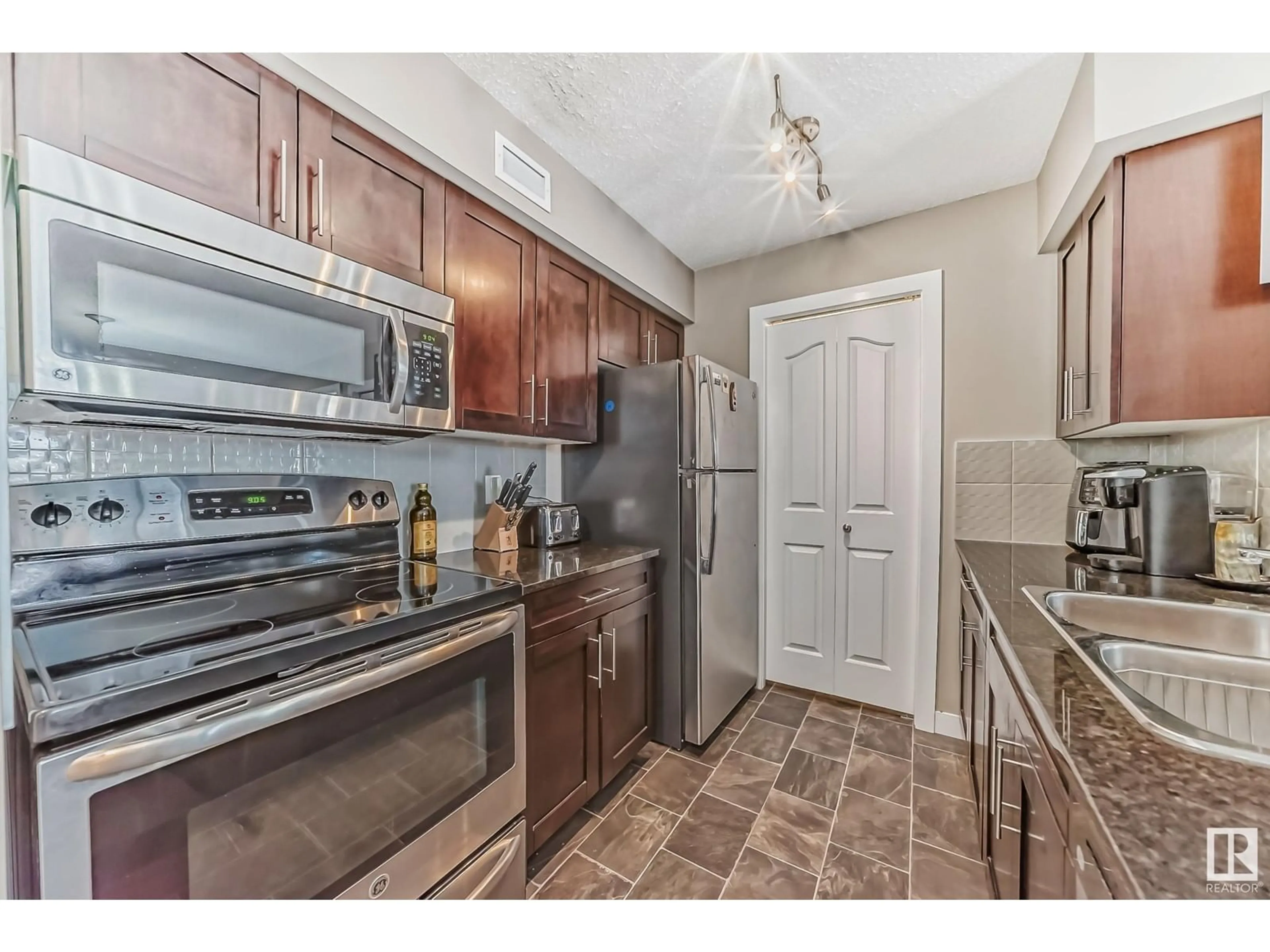 Standard kitchen for #405 274 MCCONACHIE DR NW, Edmonton Alberta T5Y0K8