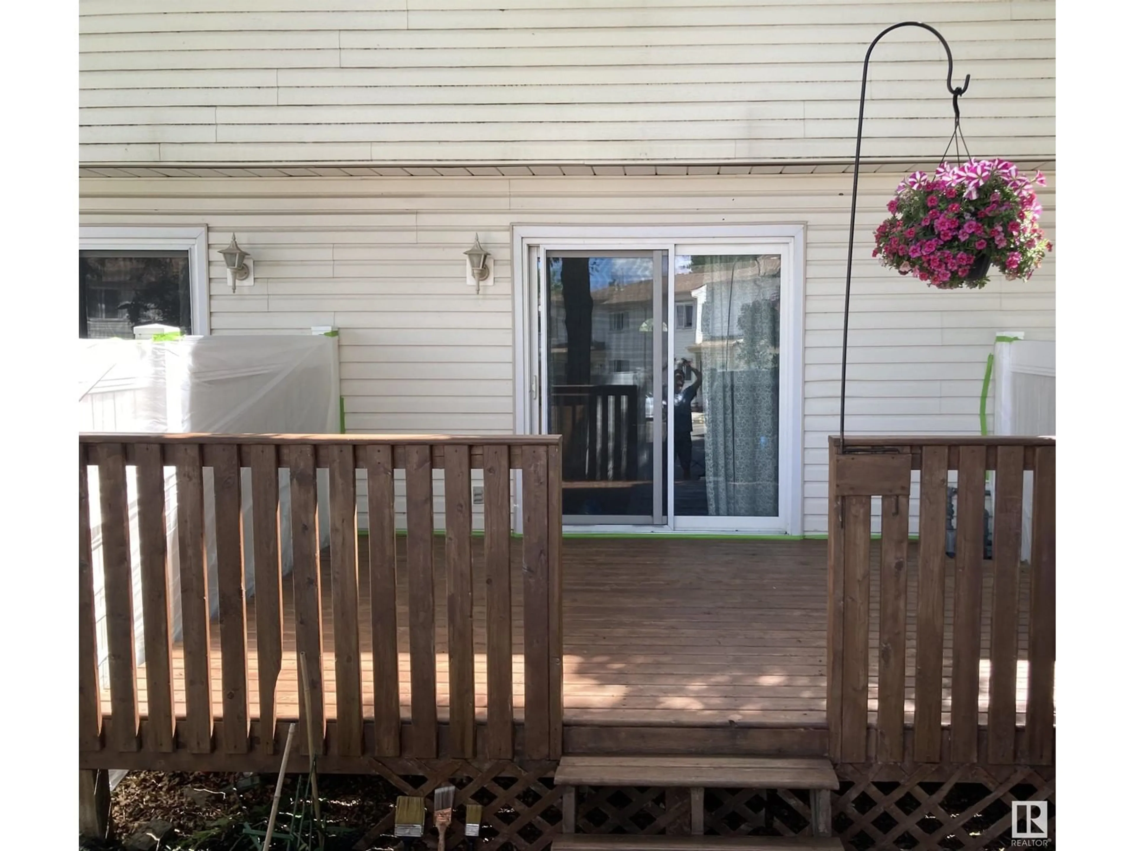 Patio for #45 2024 57 ST NW, Edmonton Alberta T6L2Z3