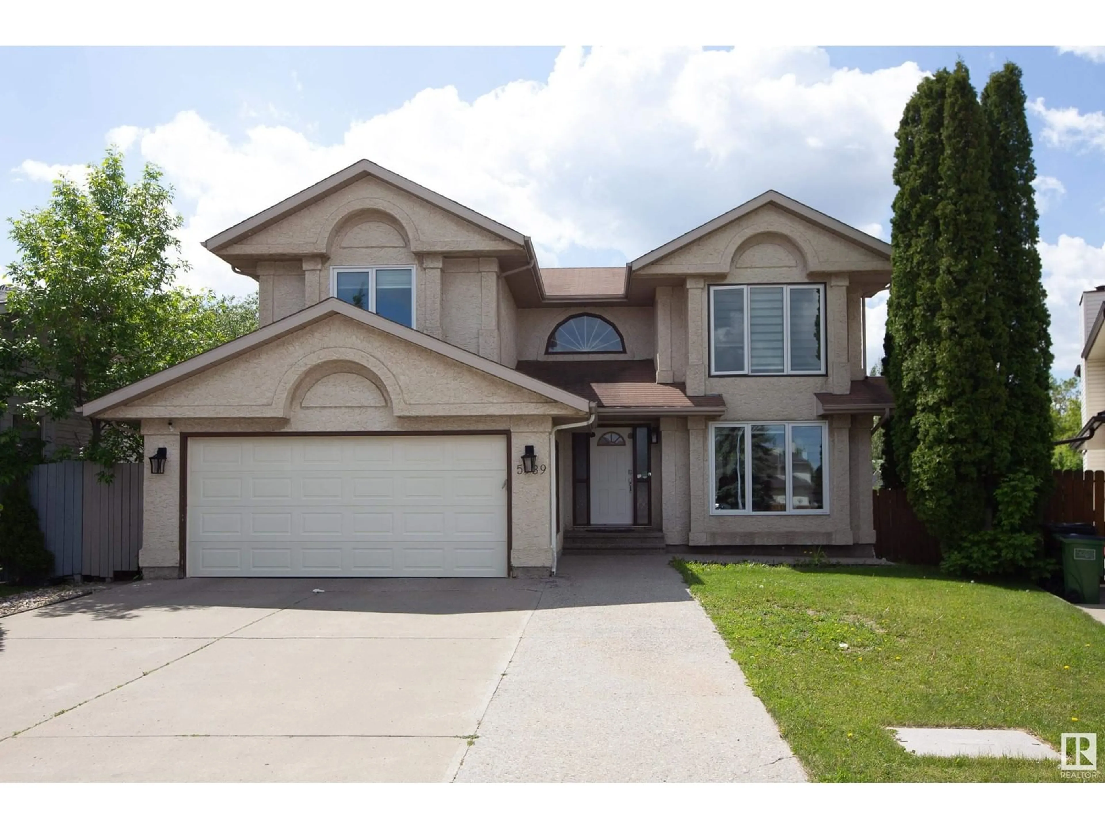 Frontside or backside of a home for 5939 152B AV NW, Edmonton Alberta T5A1X8