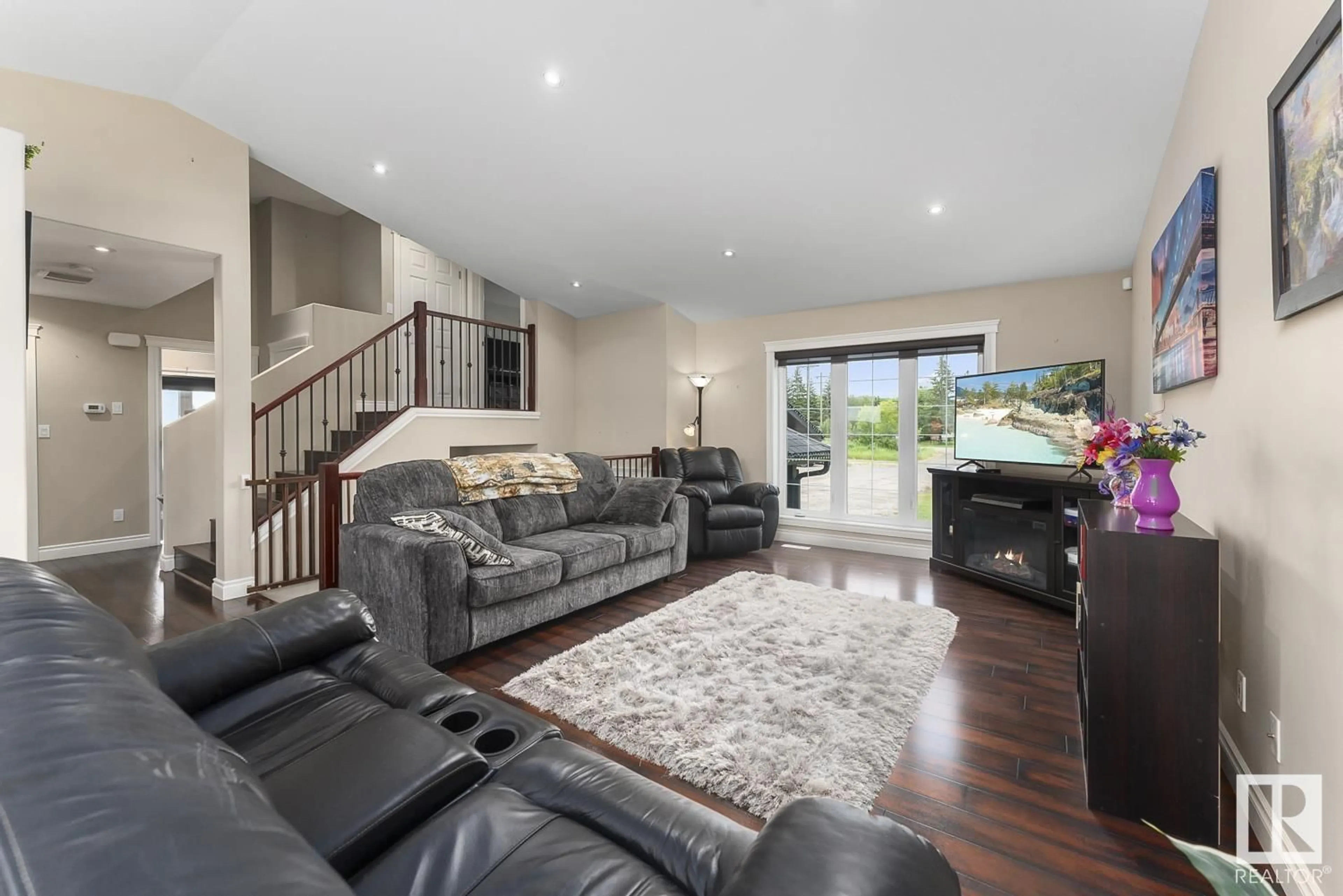 Living room for 62314 421 Range RD, Rural Bonnyville M.D. Alberta T9M1P2