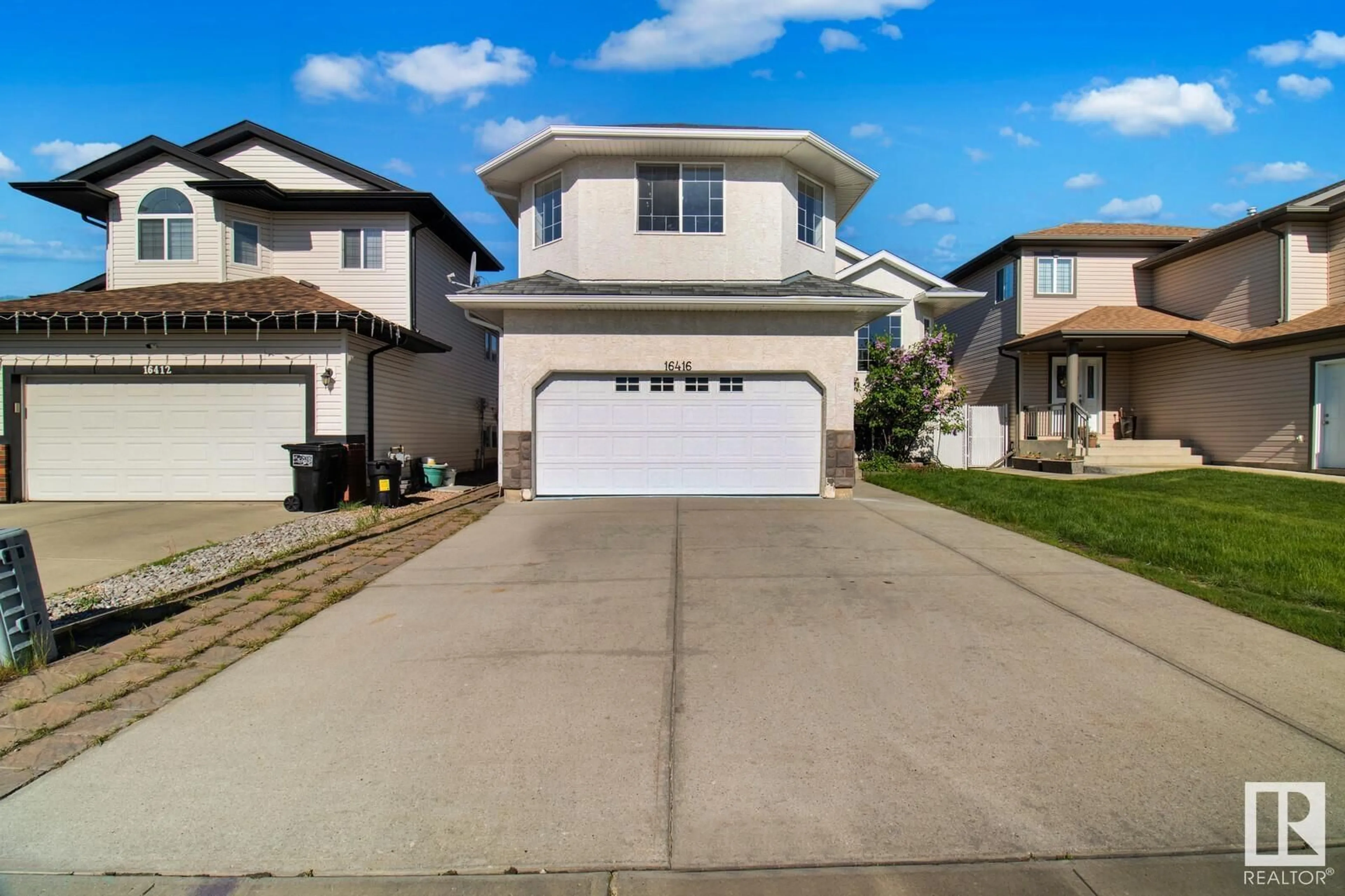 Frontside or backside of a home for 16416 61 ST NW, Edmonton Alberta T6T1W6