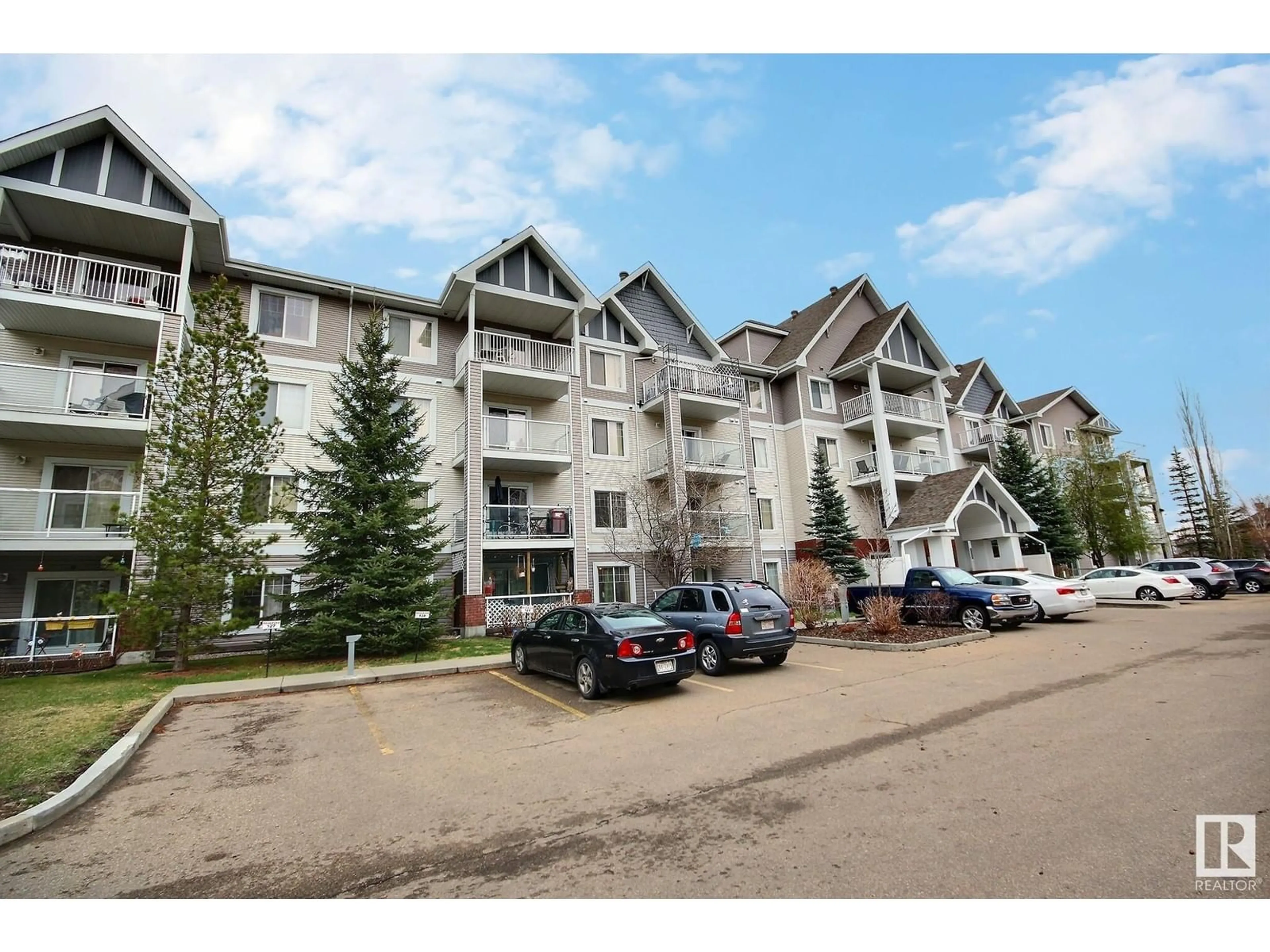 A pic from exterior of the house or condo for #114 13710 150 AV NW, Edmonton Alberta T6V0B2