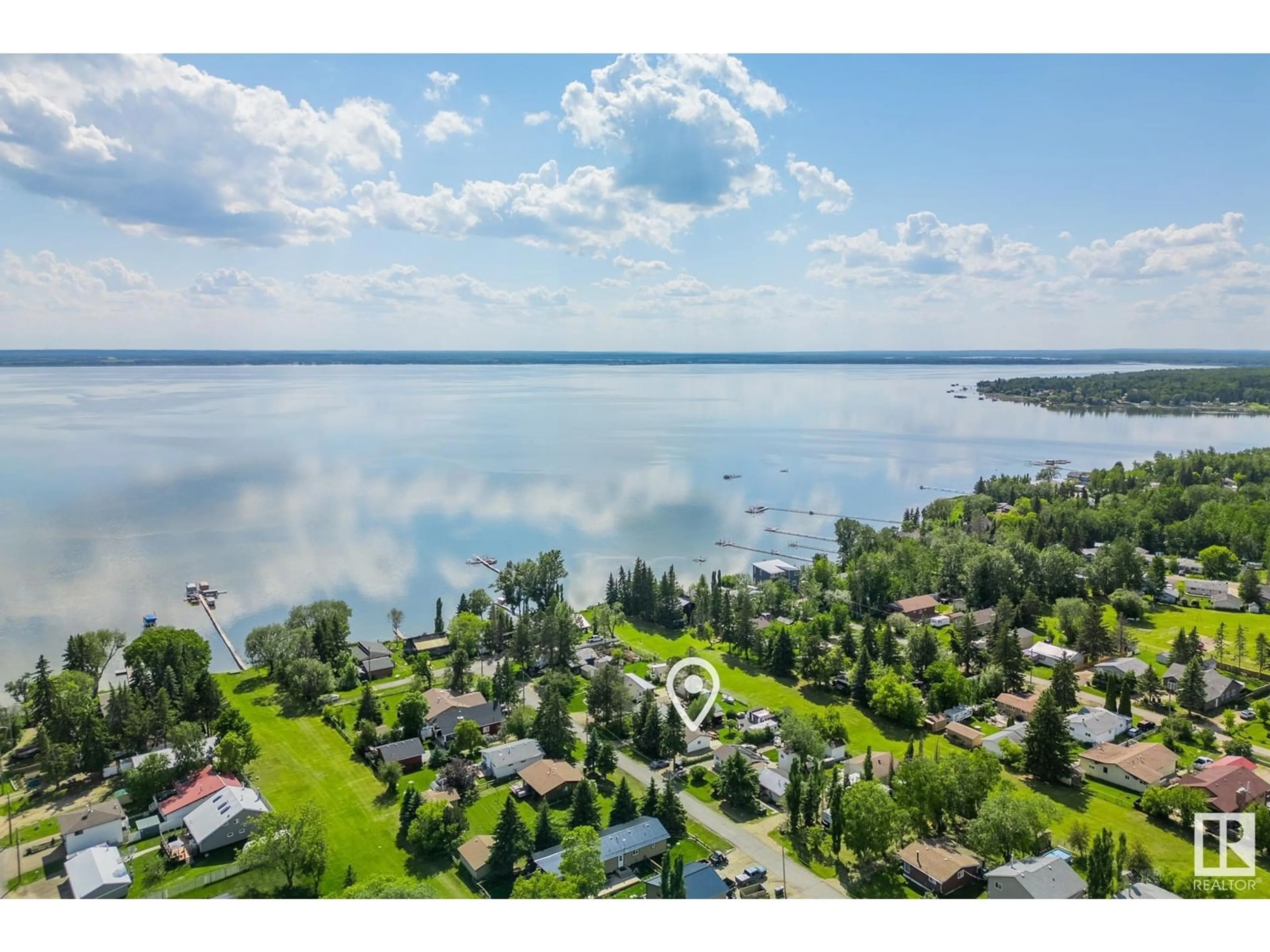 Lakeview for 323 3 ST, Rural Lac Ste. Anne County Alberta T0E1A0