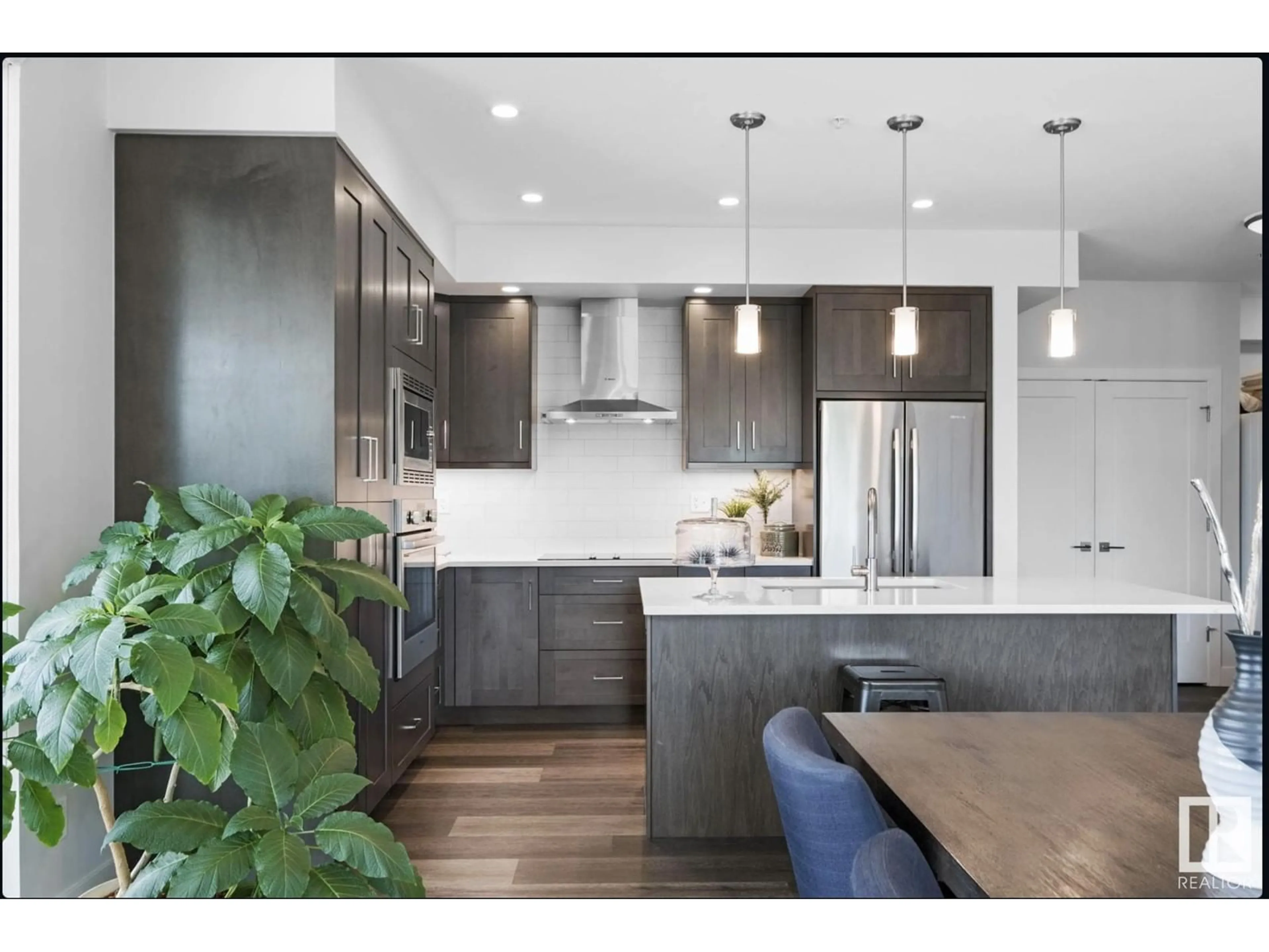 Contemporary kitchen for #442 200 BELLEROSE DR, St. Albert Alberta T8N7P7