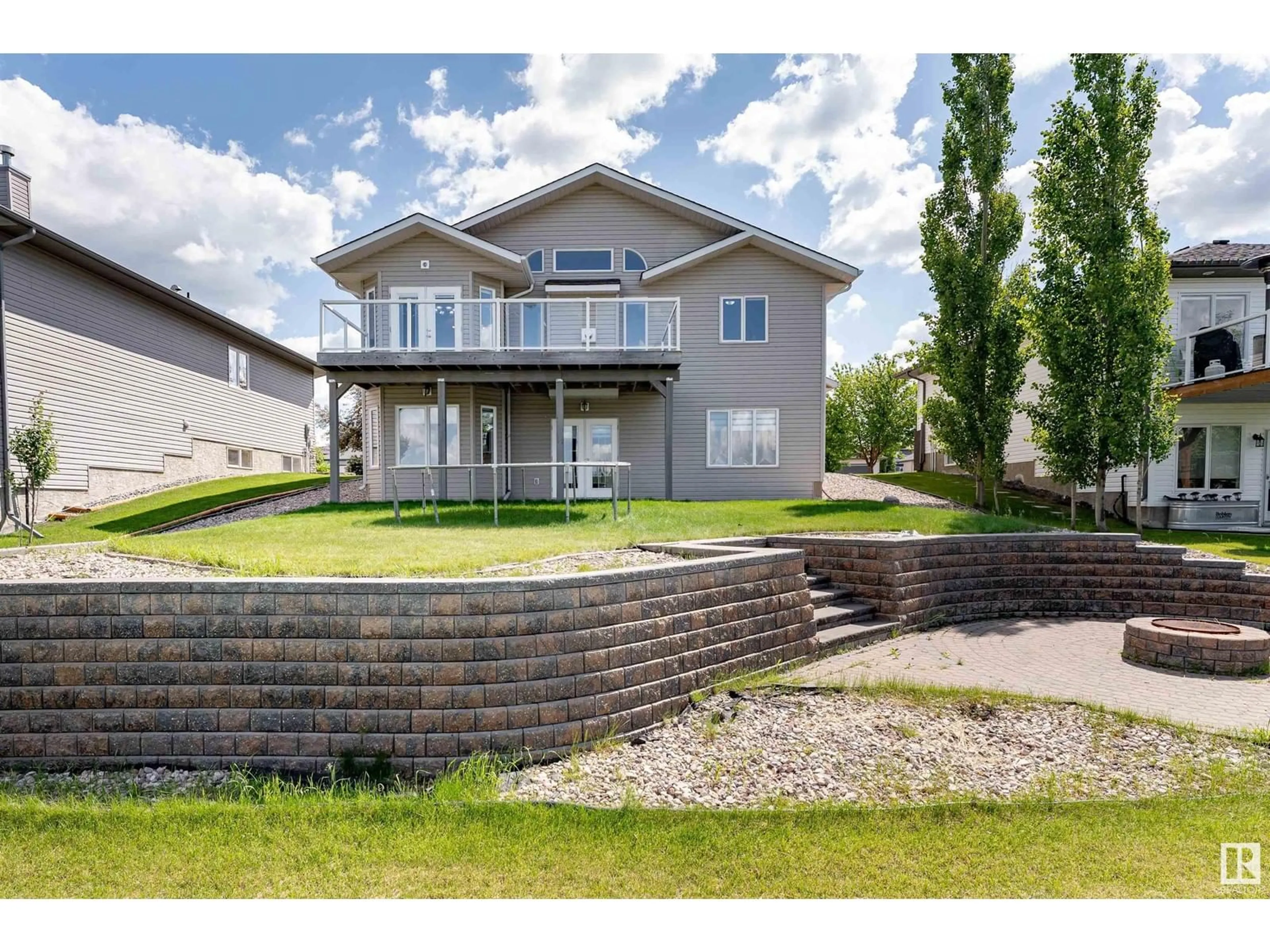 Frontside or backside of a home for 62 WALTERS PL, Leduc Alberta T9E0G2