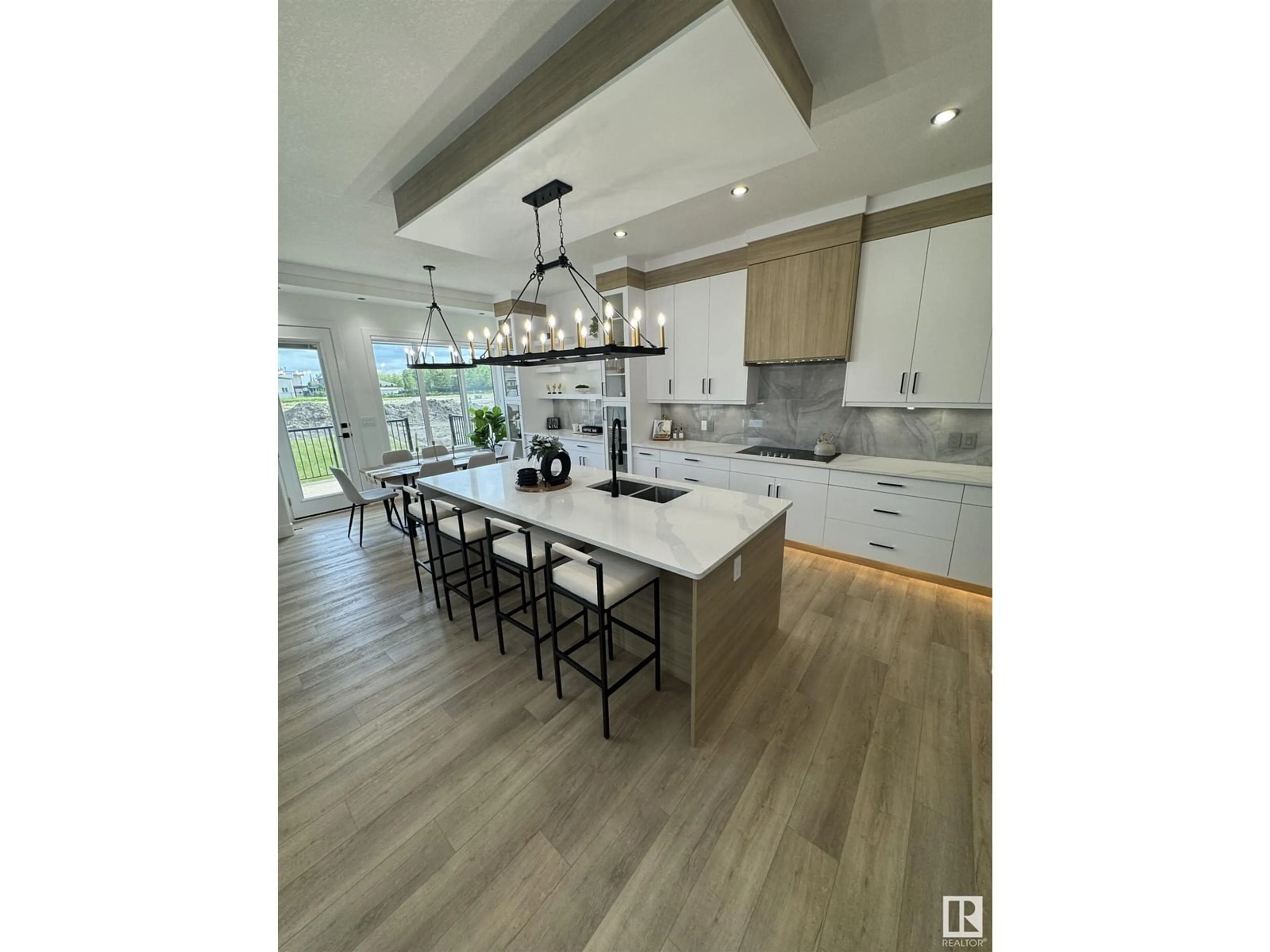 Contemporary kitchen for 719 166 AV NE NE, Edmonton Alberta T5Y4J1