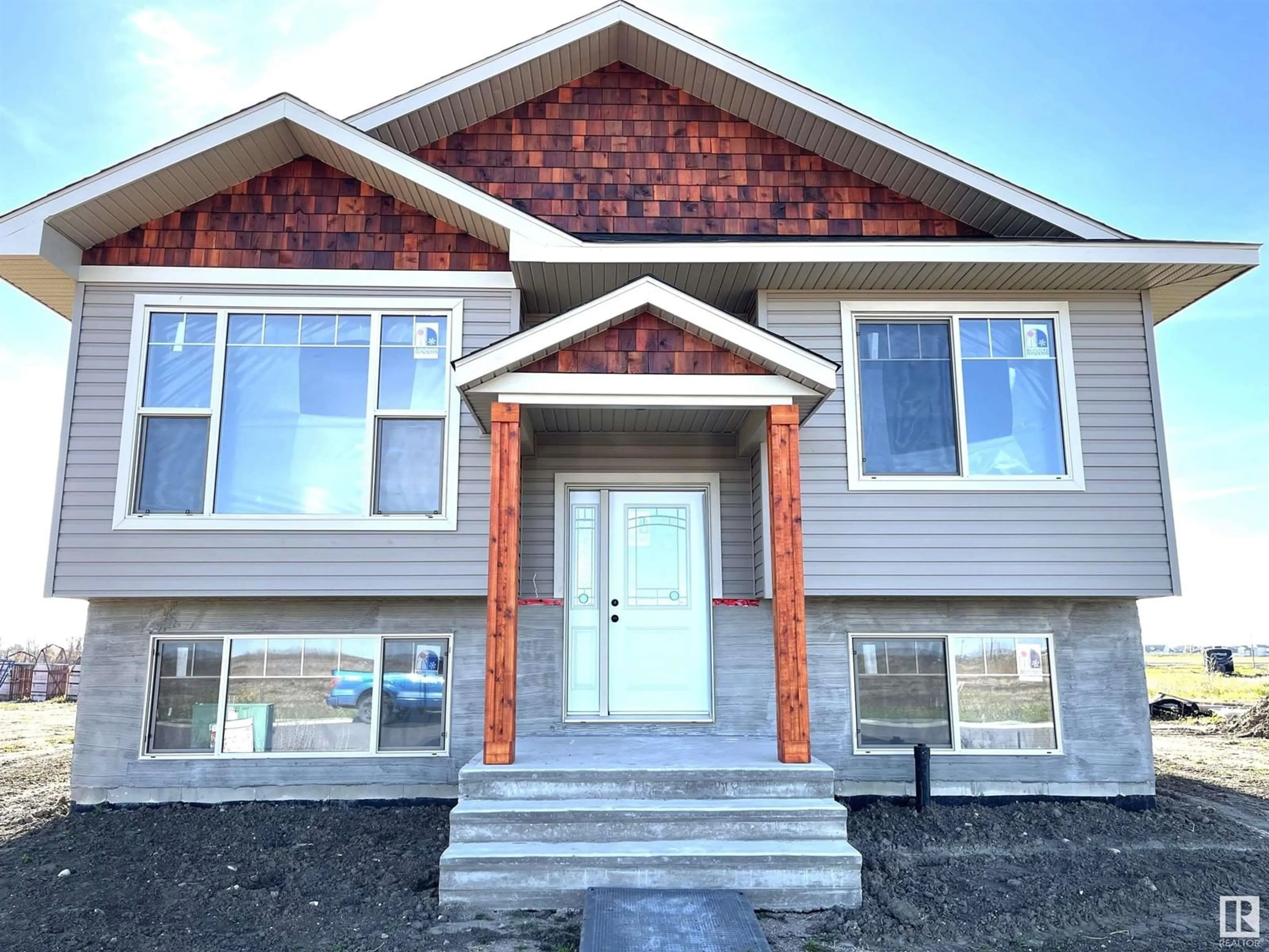 Home with vinyl exterior material, street for 3606 53 AV, Bonnyville Town Alberta T9N0G4