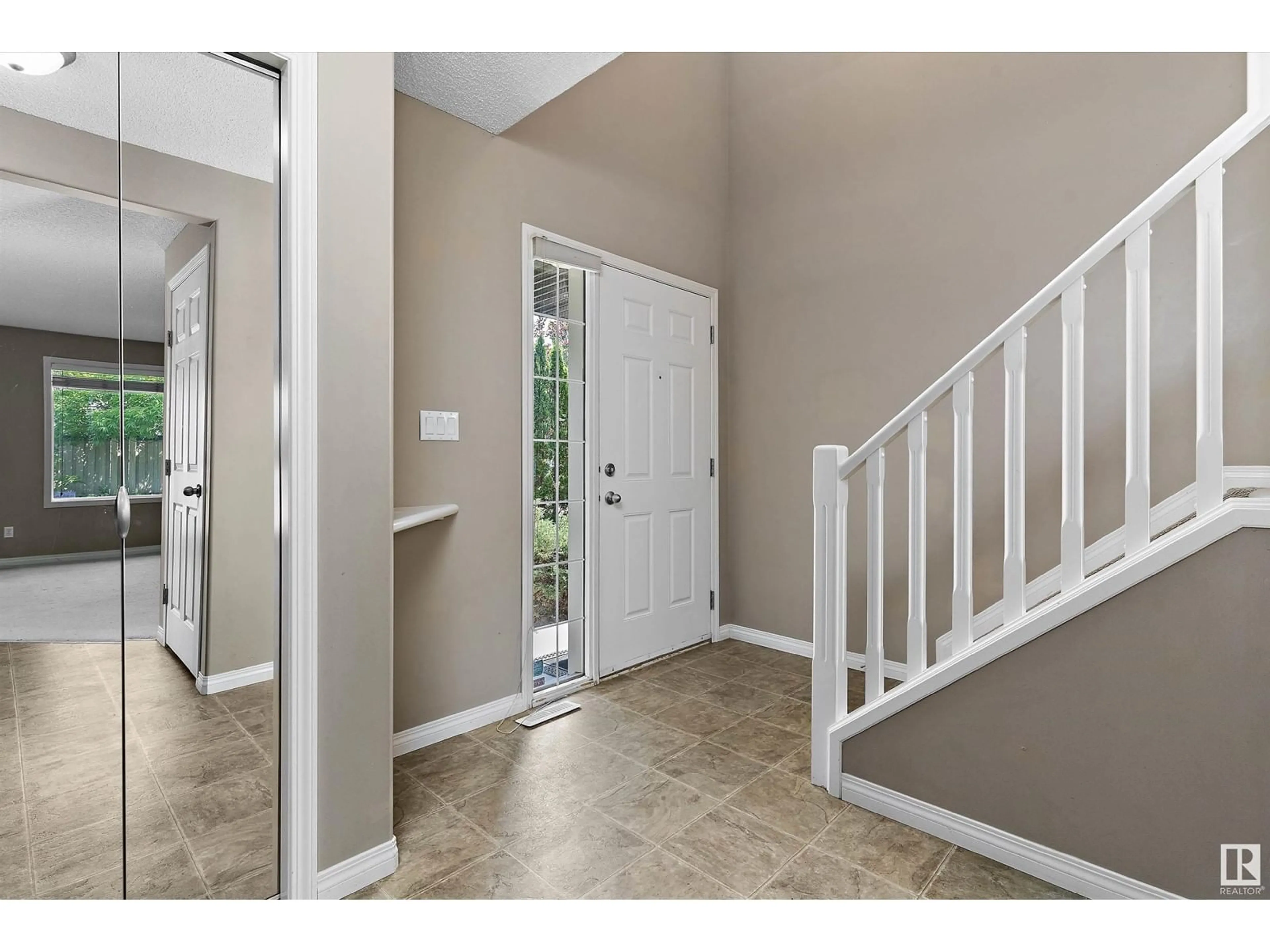 Indoor entryway for 4222 MCMULLEN PLACE PL SW, Edmonton Alberta T6W1S6