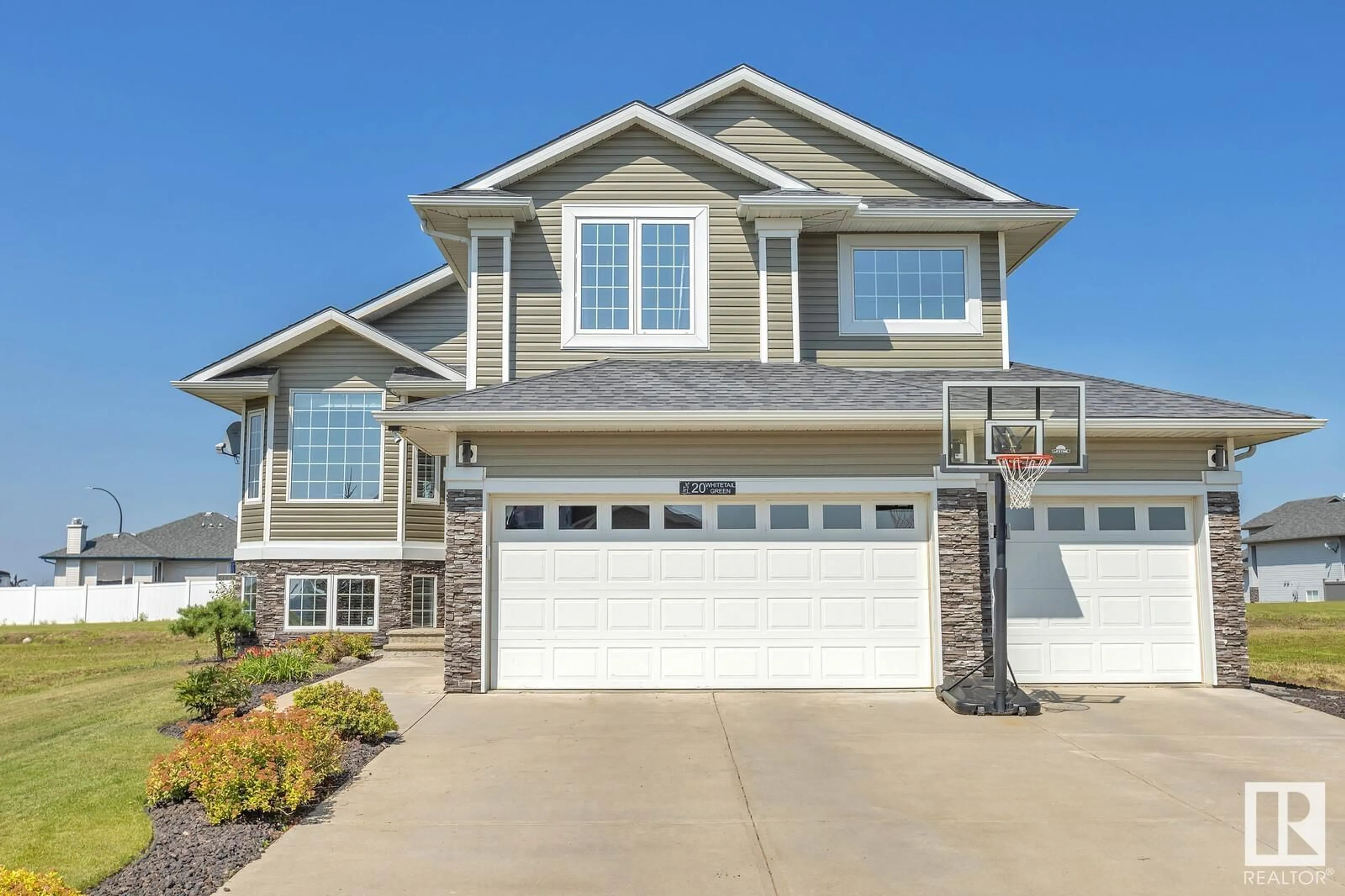 Frontside or backside of a home for 20 Whitetail GR, Mundare Alberta T0B3H0