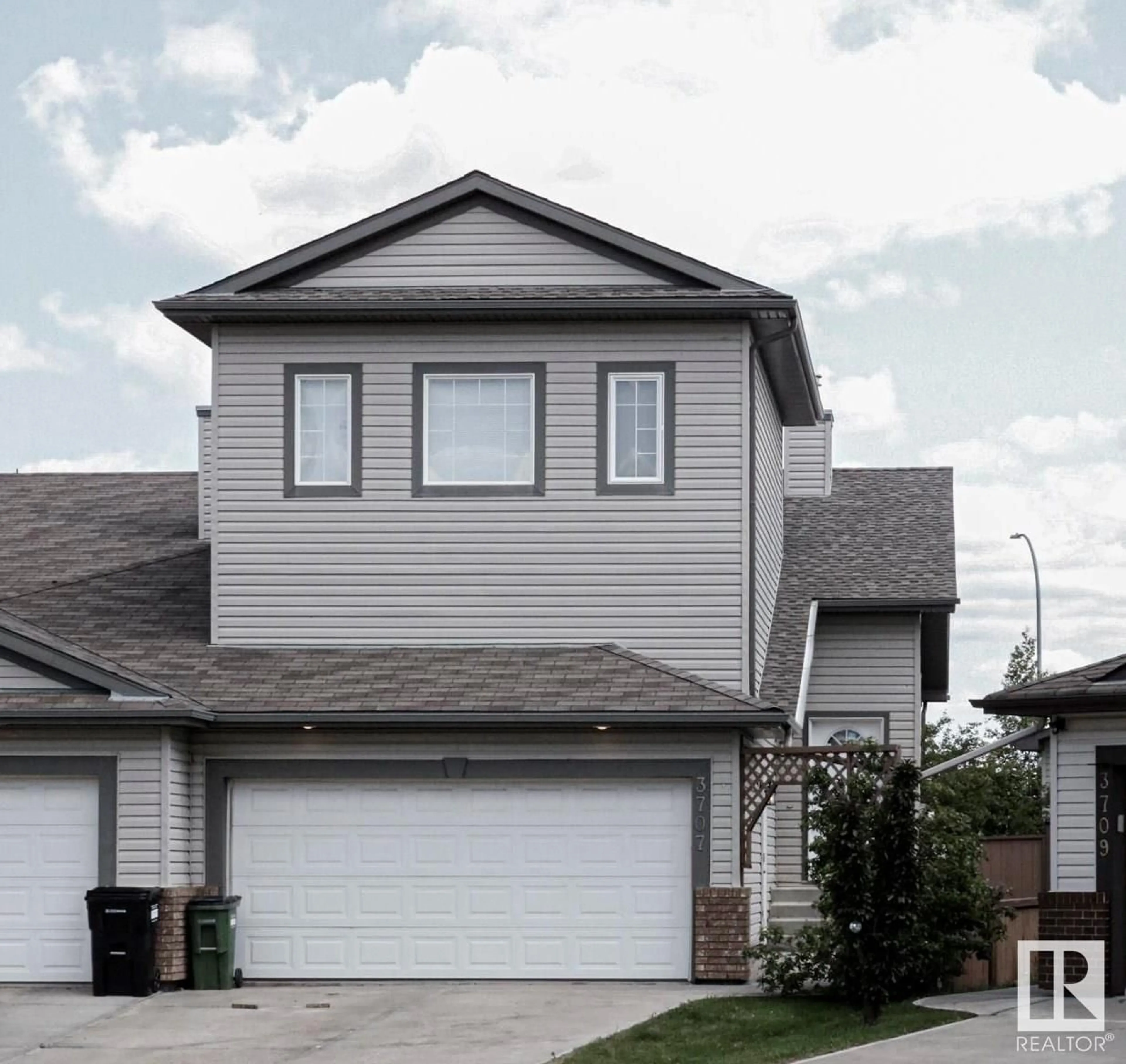 Frontside or backside of a home for 3707 160A AV NW, Edmonton Alberta T5Y3G1