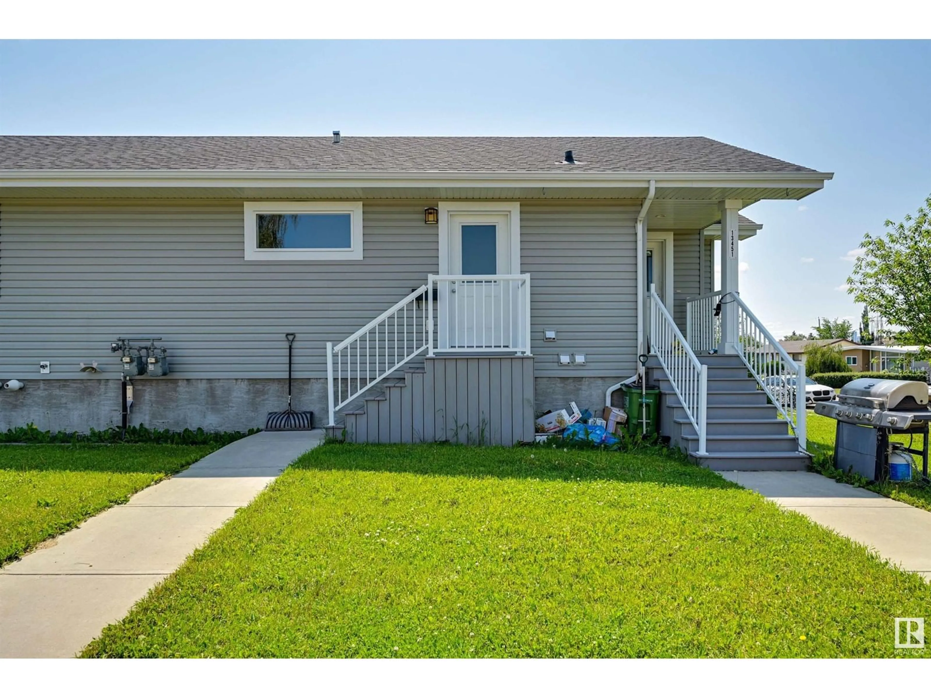 A pic from exterior of the house or condo for 13451 61 ST NW NW, Edmonton Alberta T5A0T4