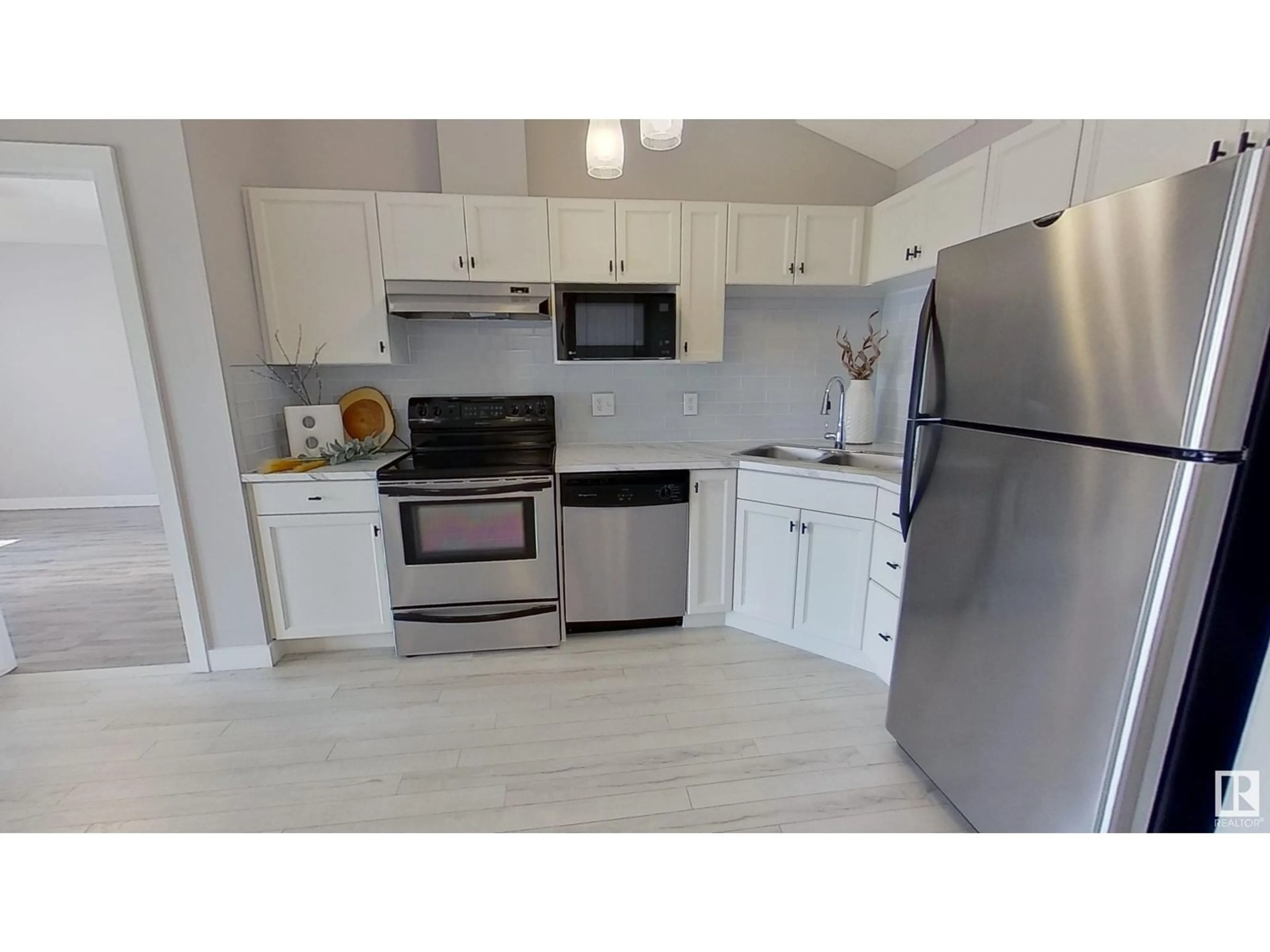 Standard kitchen for #329 9525 162 AV NW, Edmonton Alberta T5Z3V2