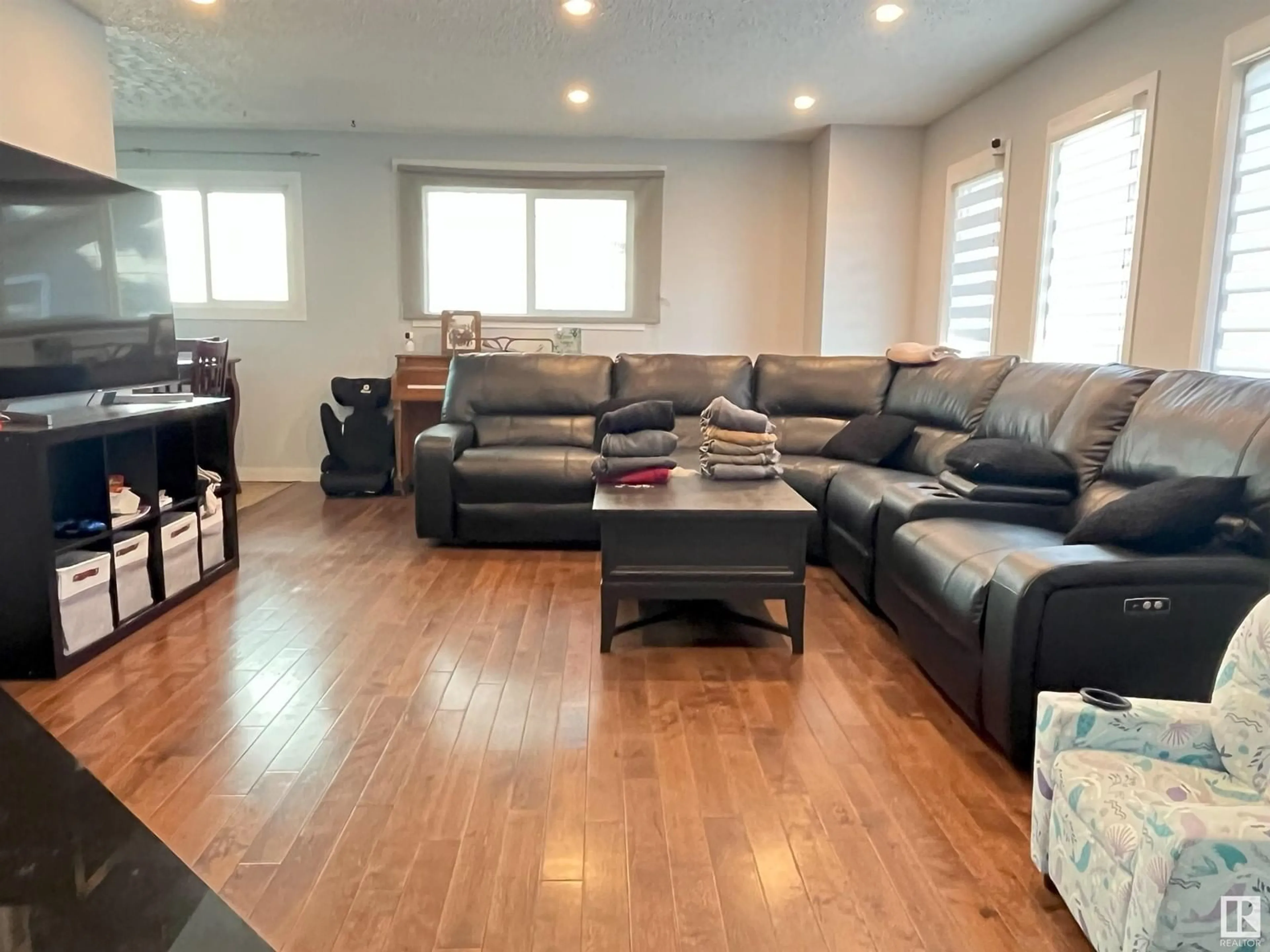 Living room, wood floors for 17932 93 AV NW NW, Edmonton Alberta T5T1V6