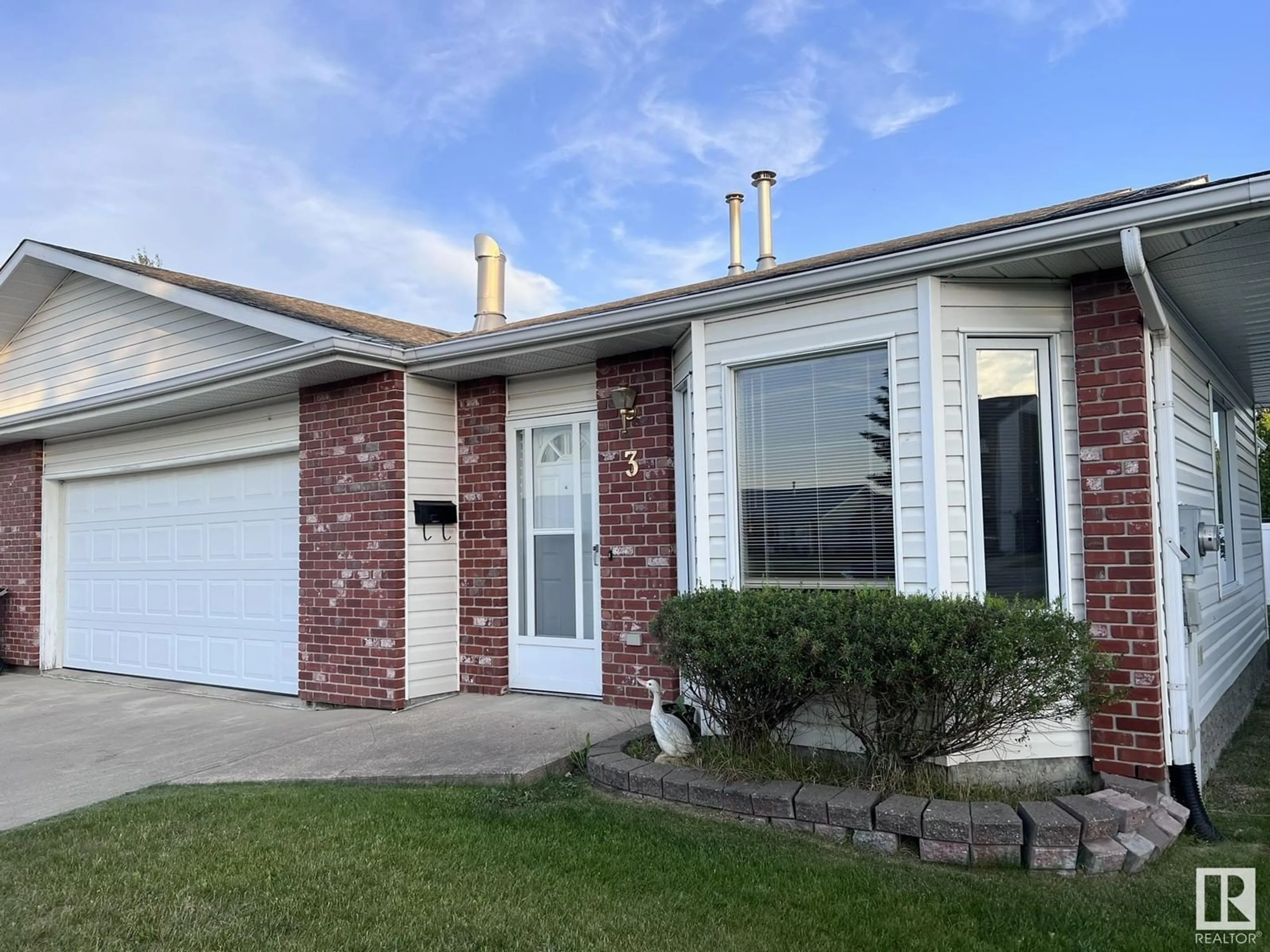 Home with vinyl exterior material, street for #3 - 11015 105 AV, Westlock Alberta T7P1A1