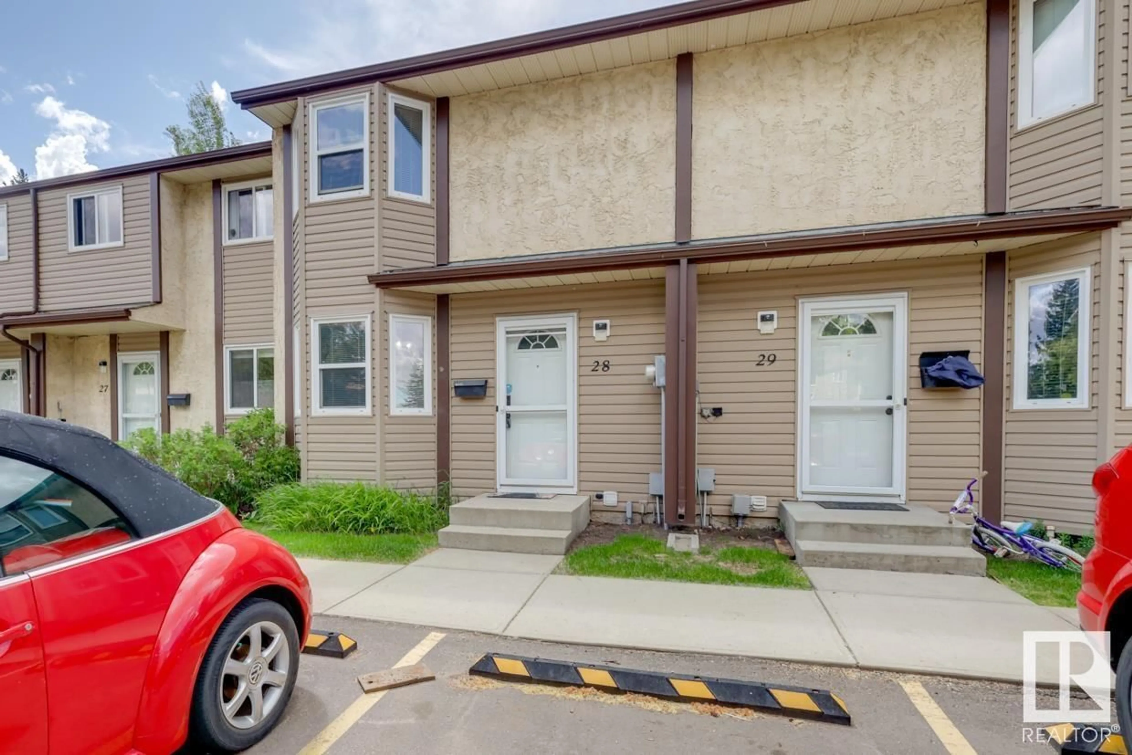 A pic from exterior of the house or condo for #28 10453 20 AV NW, Edmonton Alberta T6J5H1