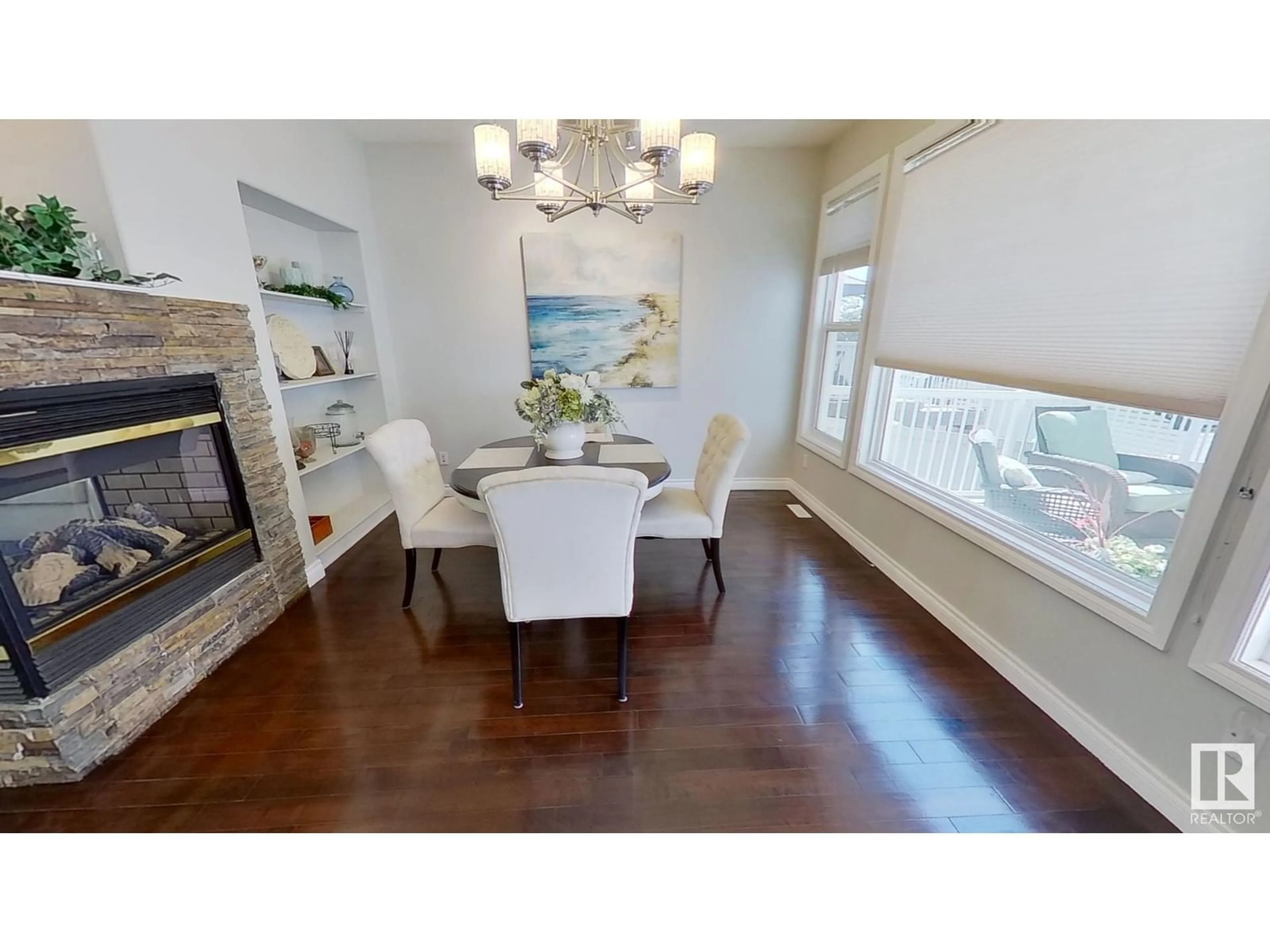 Dining room, wood floors for 2036 TOWNE CENTRE BV NW, Edmonton Alberta T6R3M7