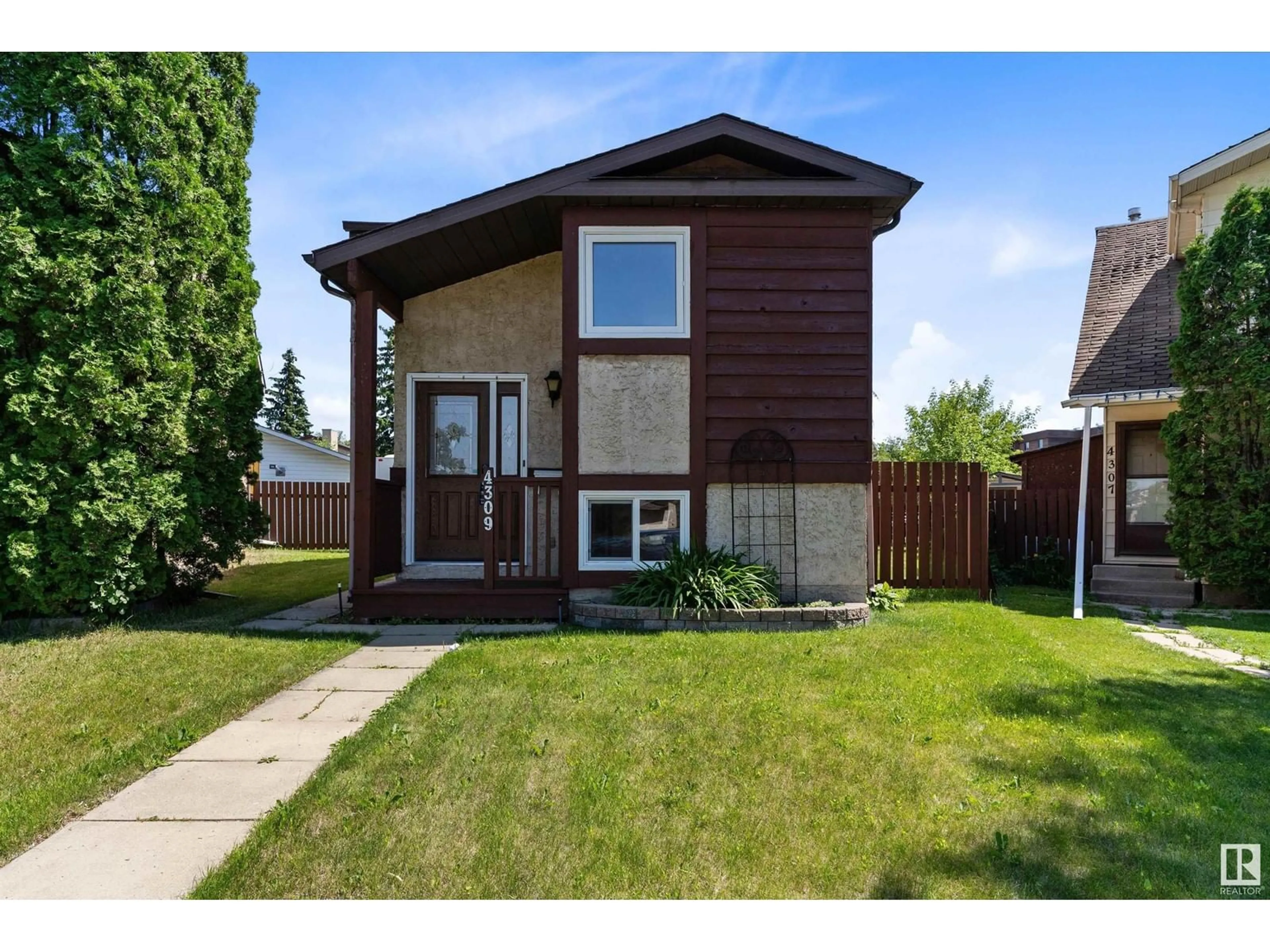 Frontside or backside of a home for 4309 37 ST NW, Edmonton Alberta T6L4J2