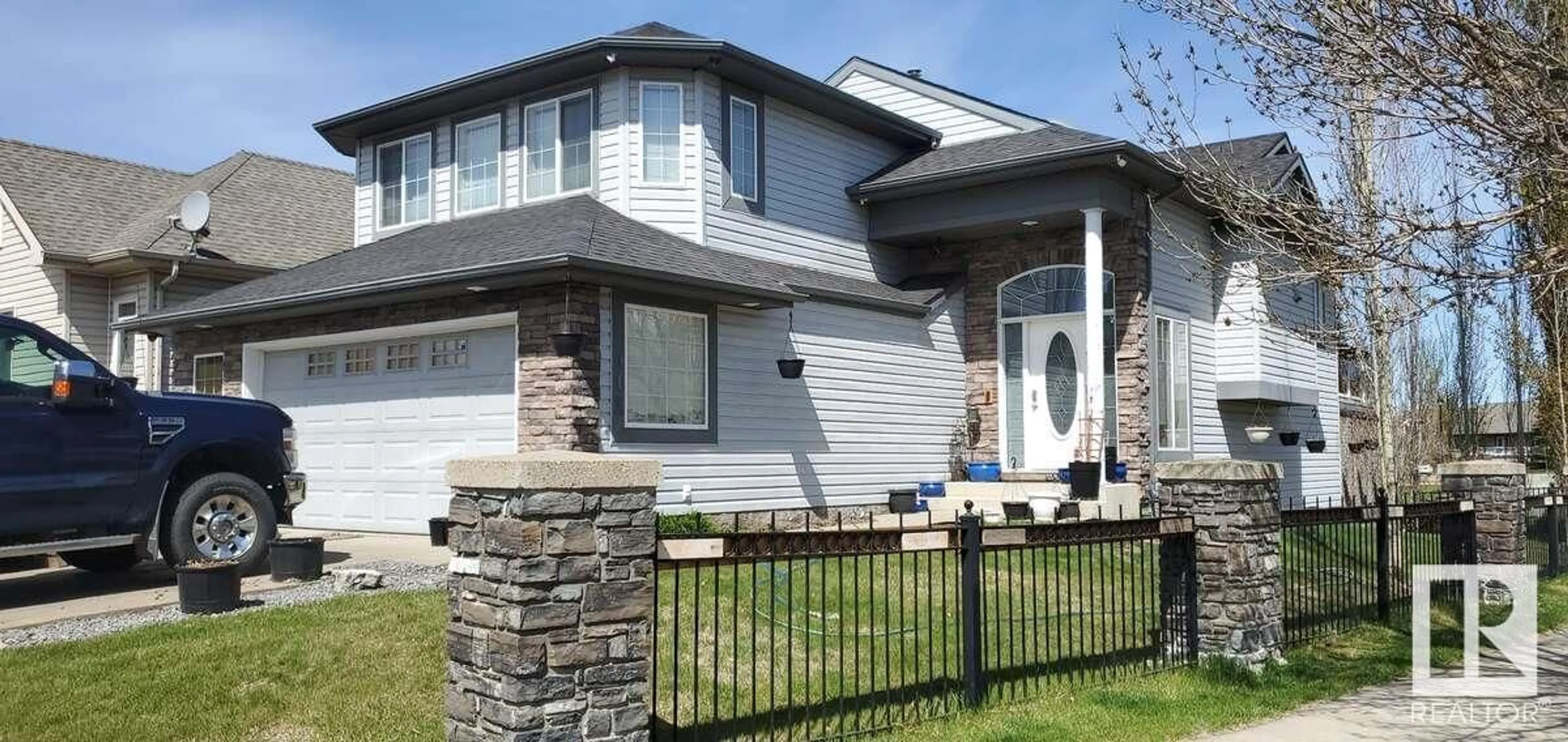 Frontside or backside of a home for 912 BLACKMUD CREEK CR SW, Edmonton Alberta T6W1J1