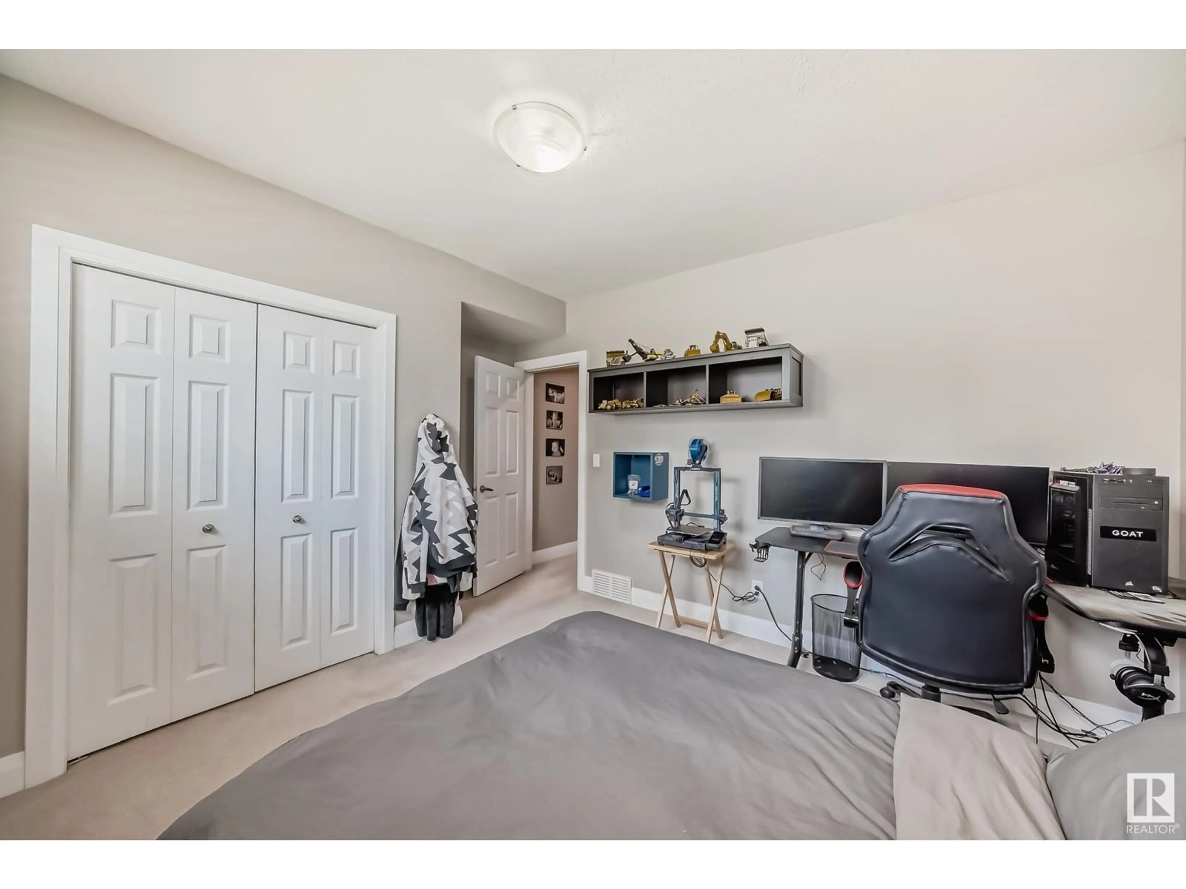 A pic of a room for 13 HARRIOTT CO, St. Albert Alberta T8N6B4