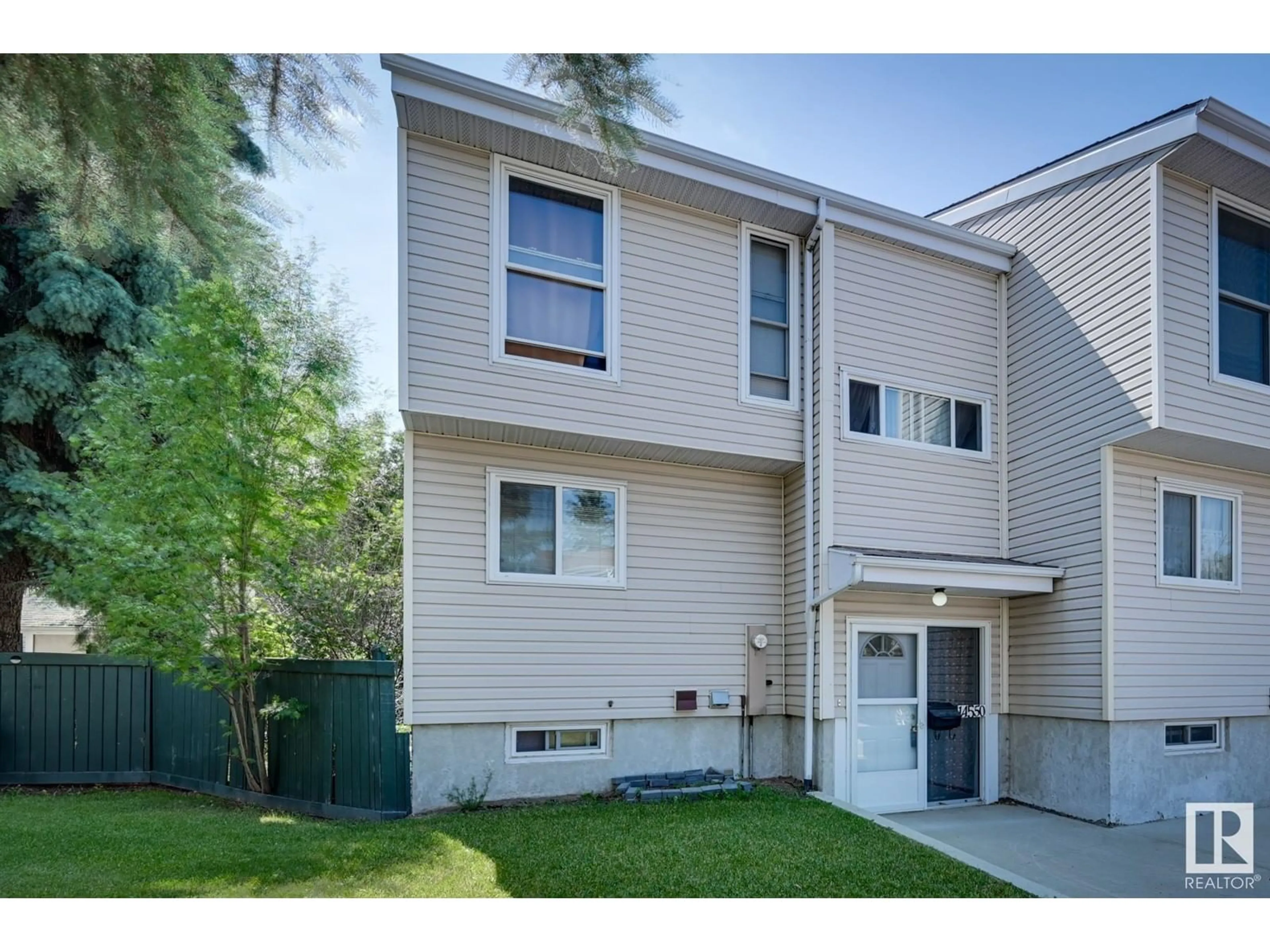 A pic from exterior of the house or condo for 14550 56 ST NW, Edmonton Alberta T5A3R1