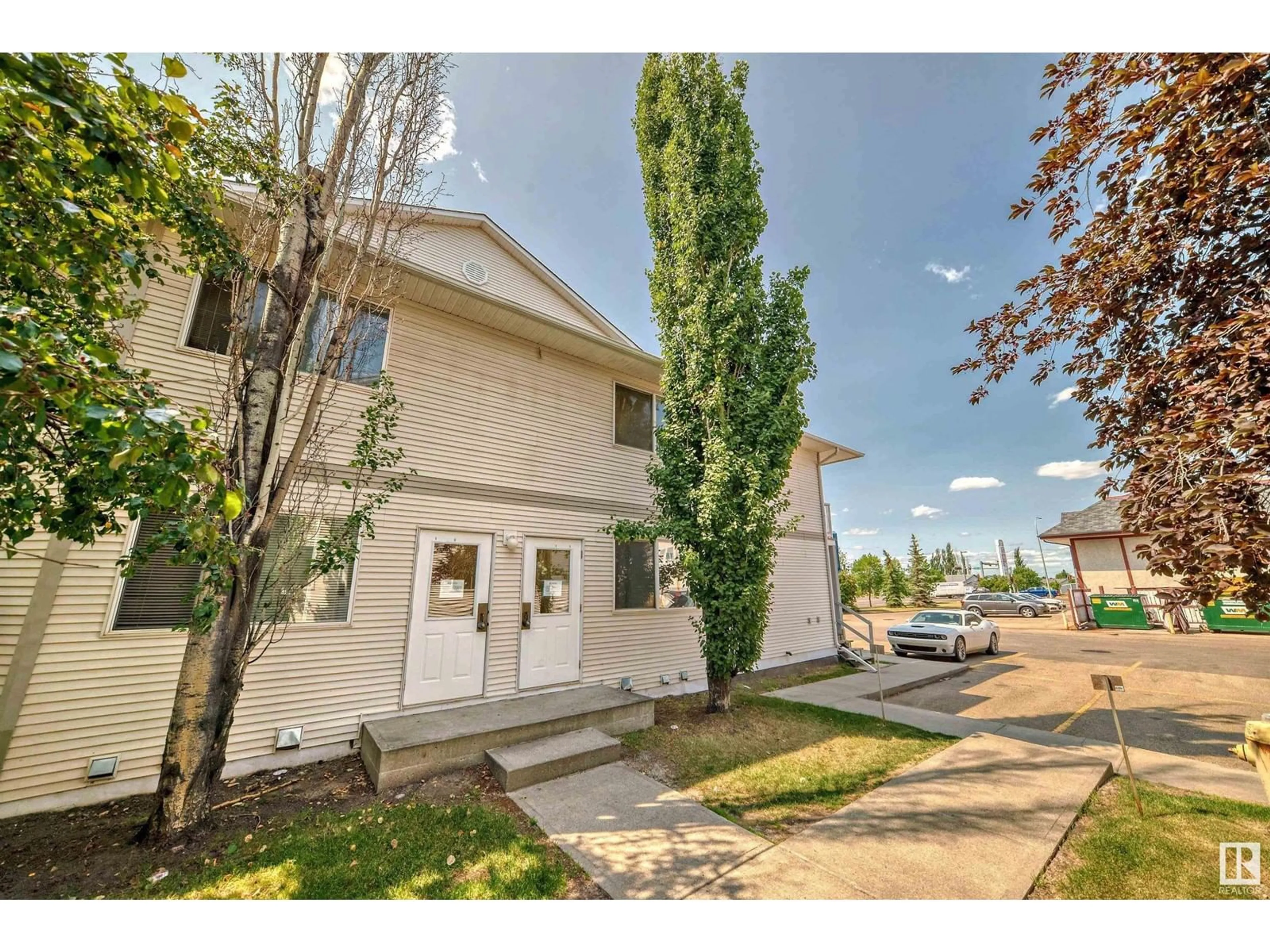A pic from exterior of the house or condo for #107 620 KING ST, Spruce Grove Alberta T7X4K1