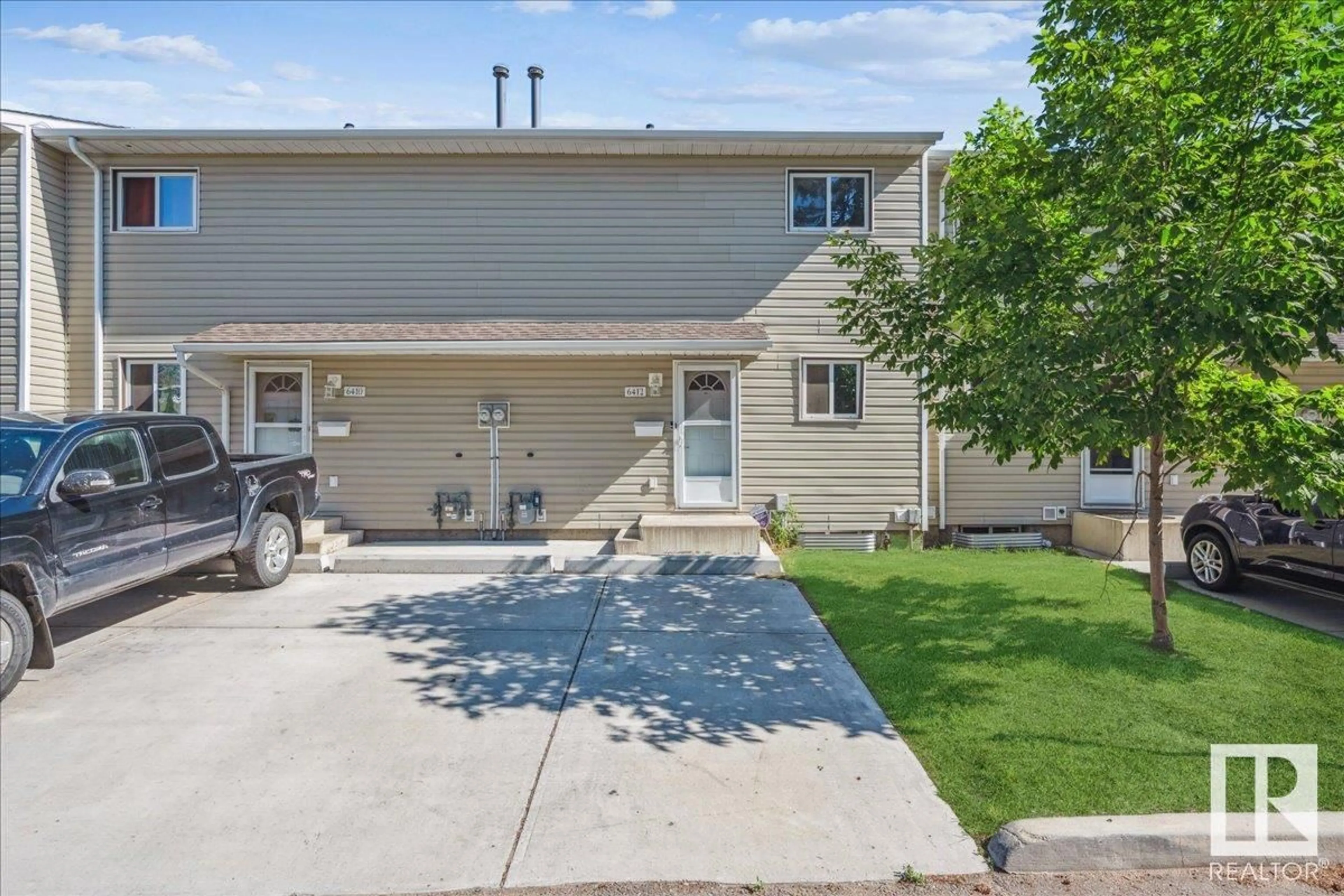 A pic from exterior of the house or condo for 6412 180 ST NW, Edmonton Alberta T5T2J6