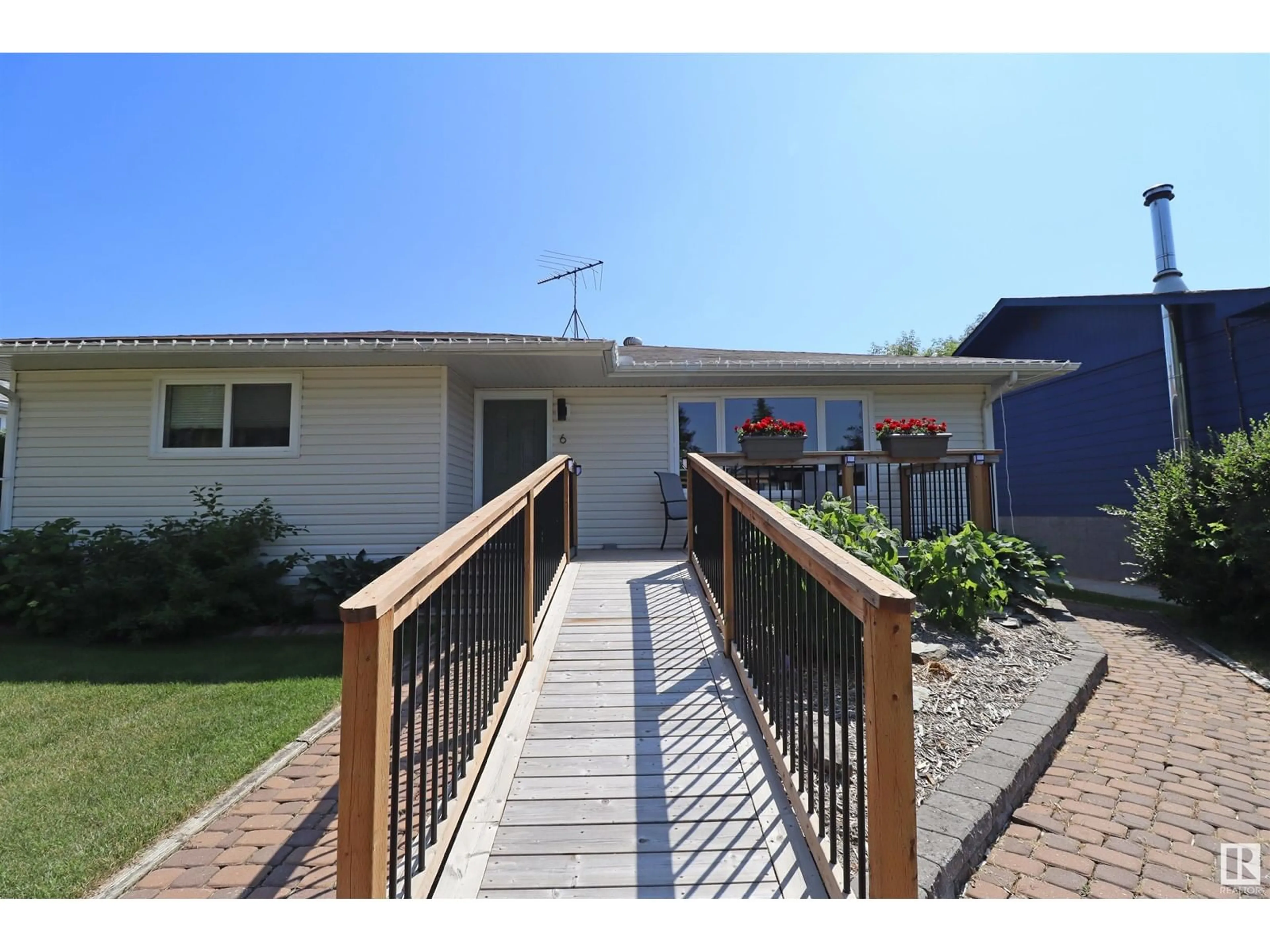 Frontside or backside of a home for 6 BEECHMONT AV, Spruce Grove Alberta T7X1E6