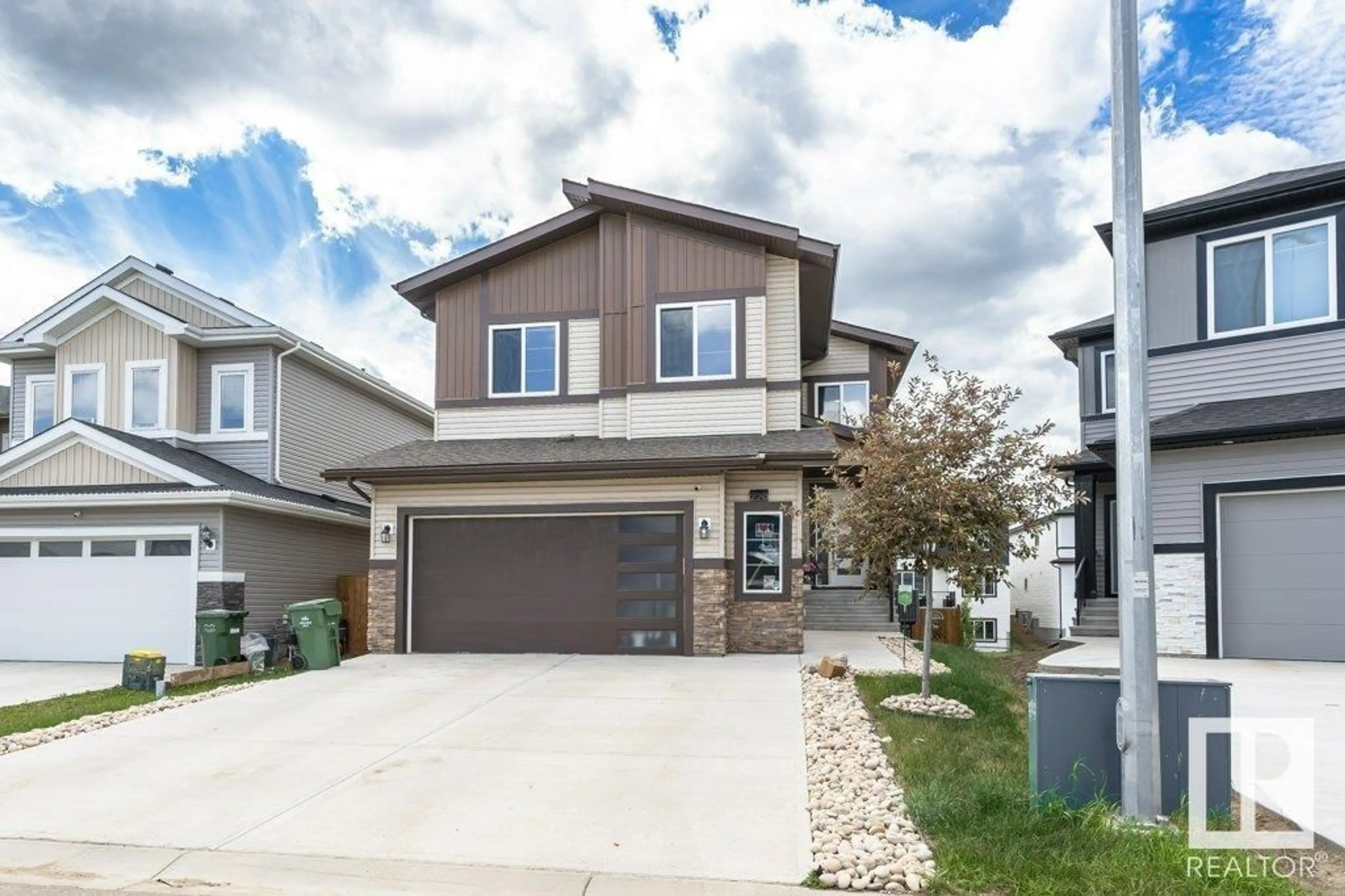 Frontside or backside of a home for 220 ASTON PT, Leduc Alberta T9E1H9