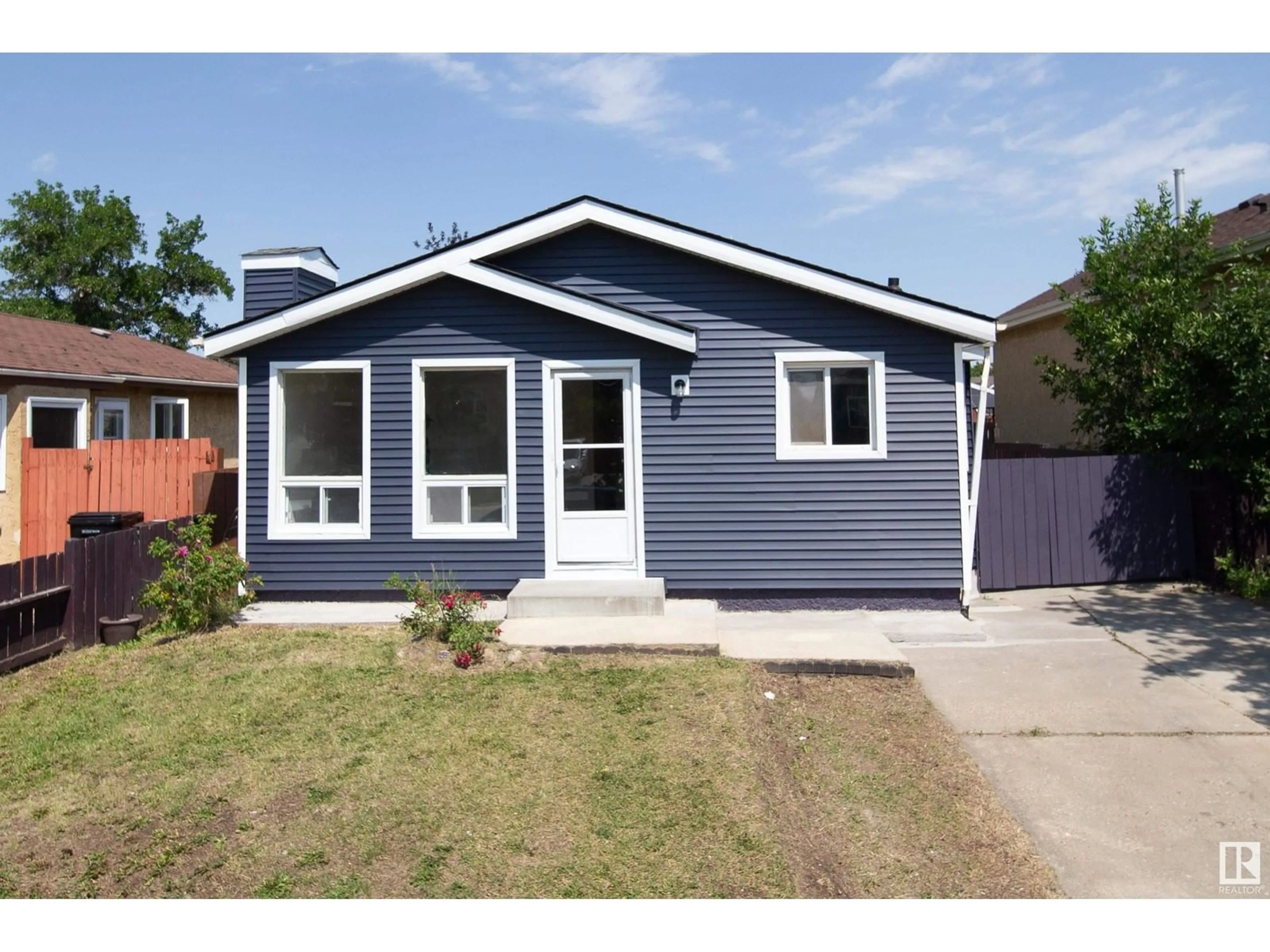 Home with vinyl exterior material for 4508 32 AV NW, Edmonton Alberta T6L4W7