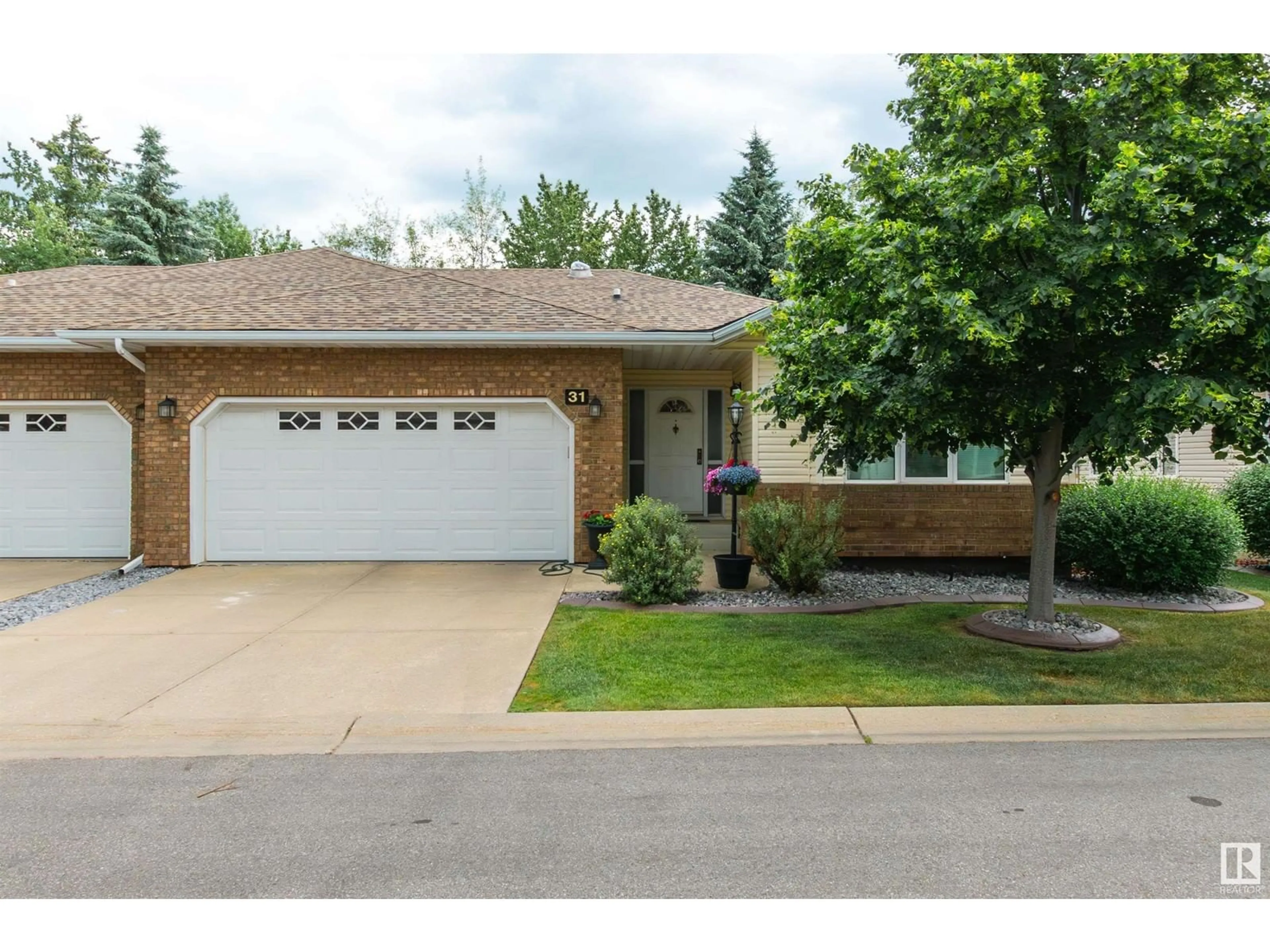 Frontside or backside of a home for #31 320 JIM COMMON DR, Sherwood Park Alberta T8H1S6
