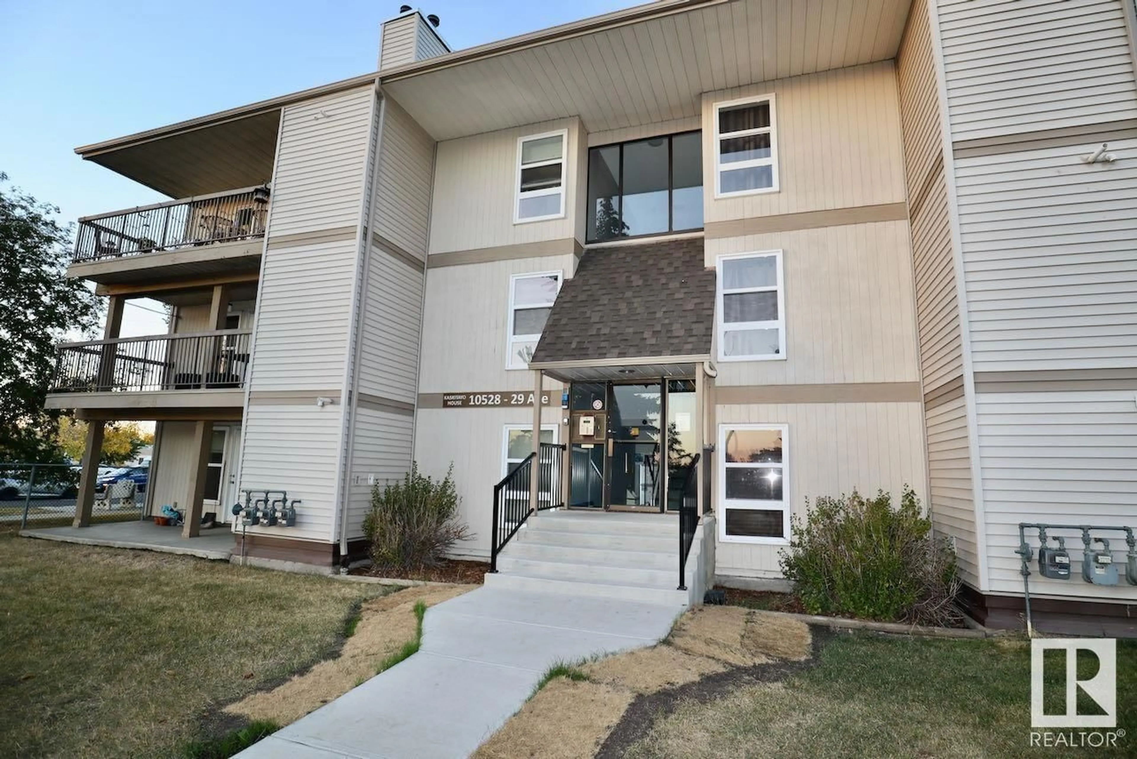 A pic from exterior of the house or condo for #102 10528 29 AV NW, Edmonton Alberta T6J4J2