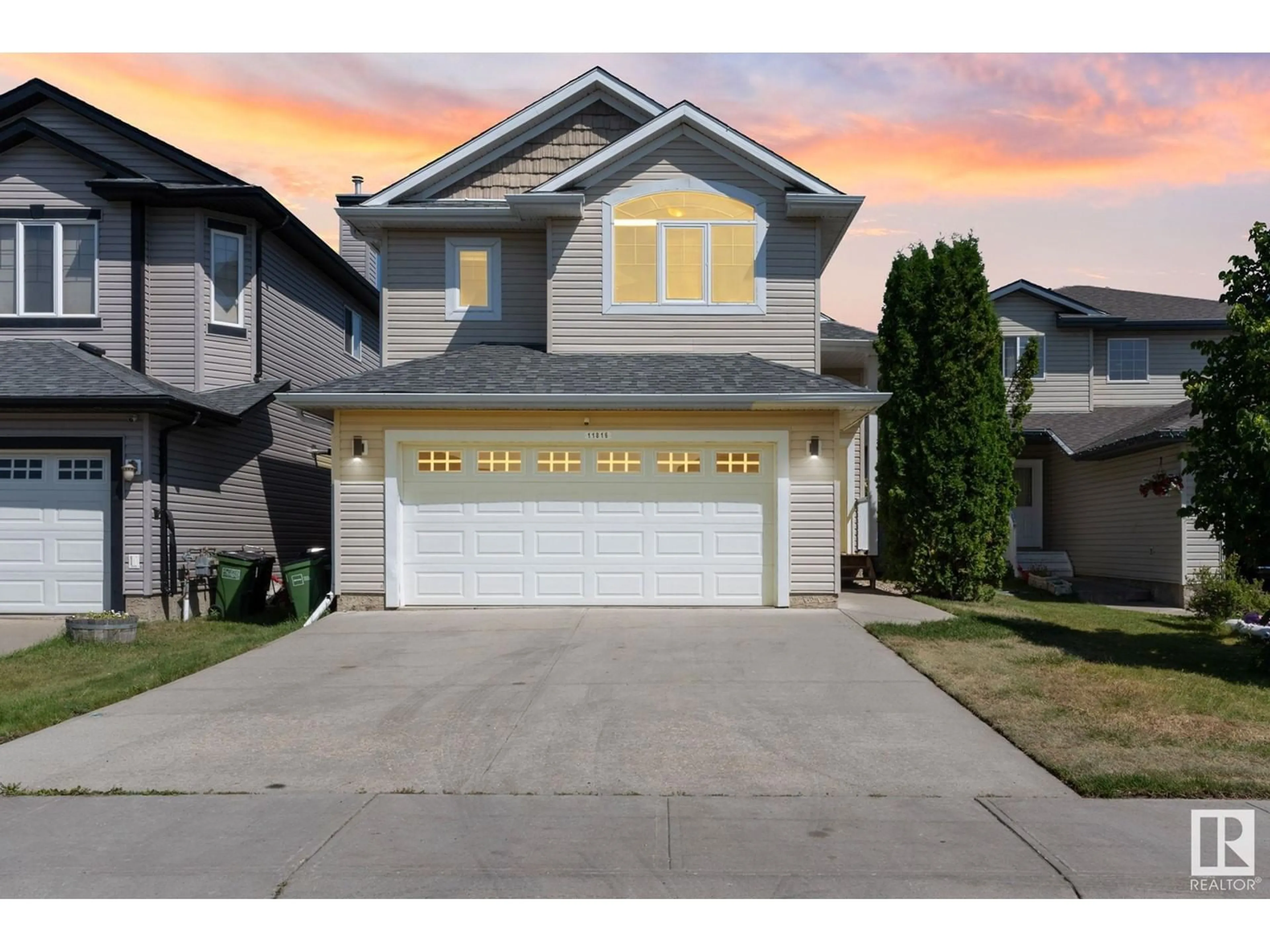 Frontside or backside of a home for 11816 168 AV NW, Edmonton Alberta T5X0B1