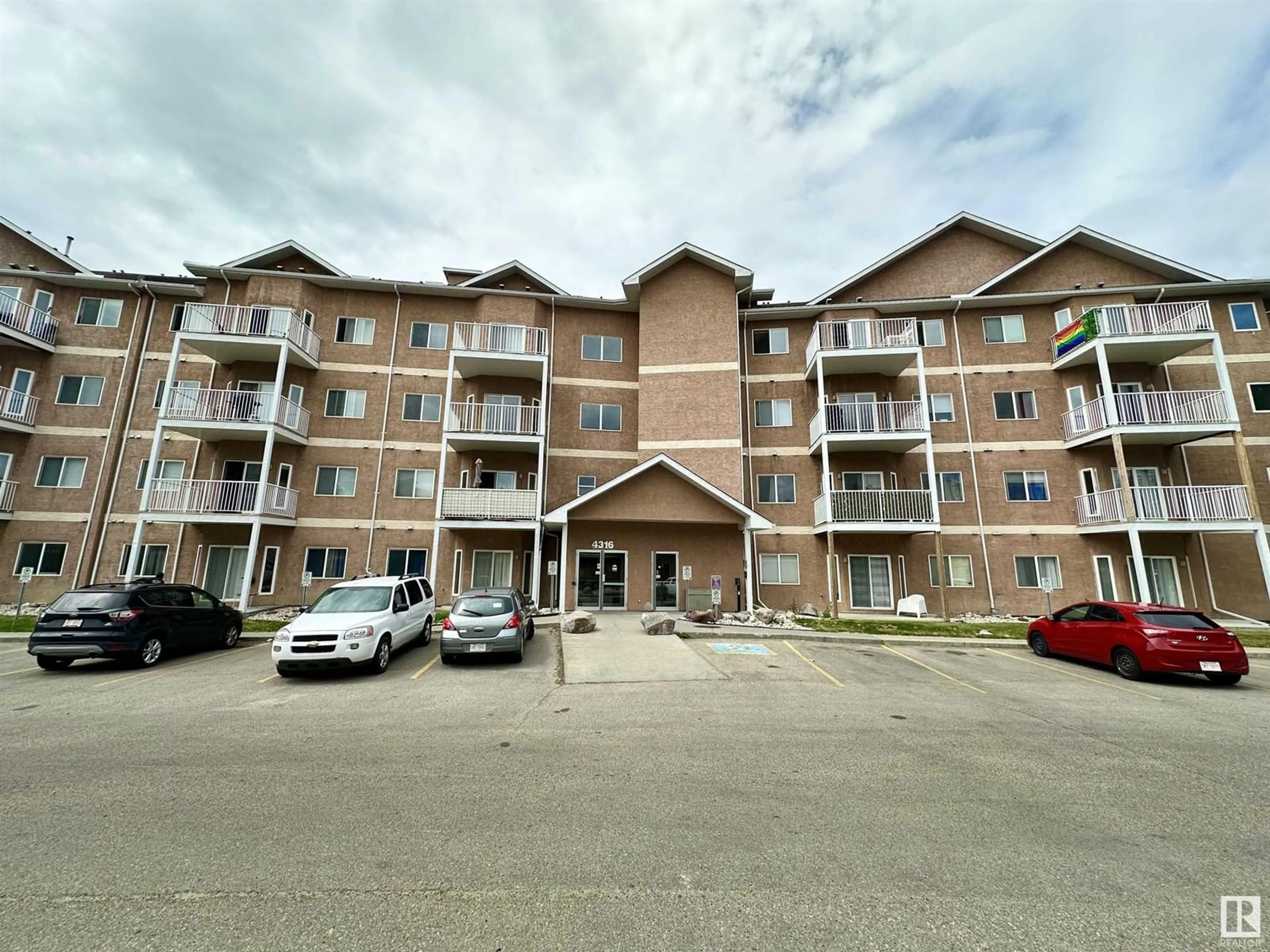 A pic from exterior of the house or condo for #315 4316 139 AV NW, Edmonton Alberta T5Y0L1