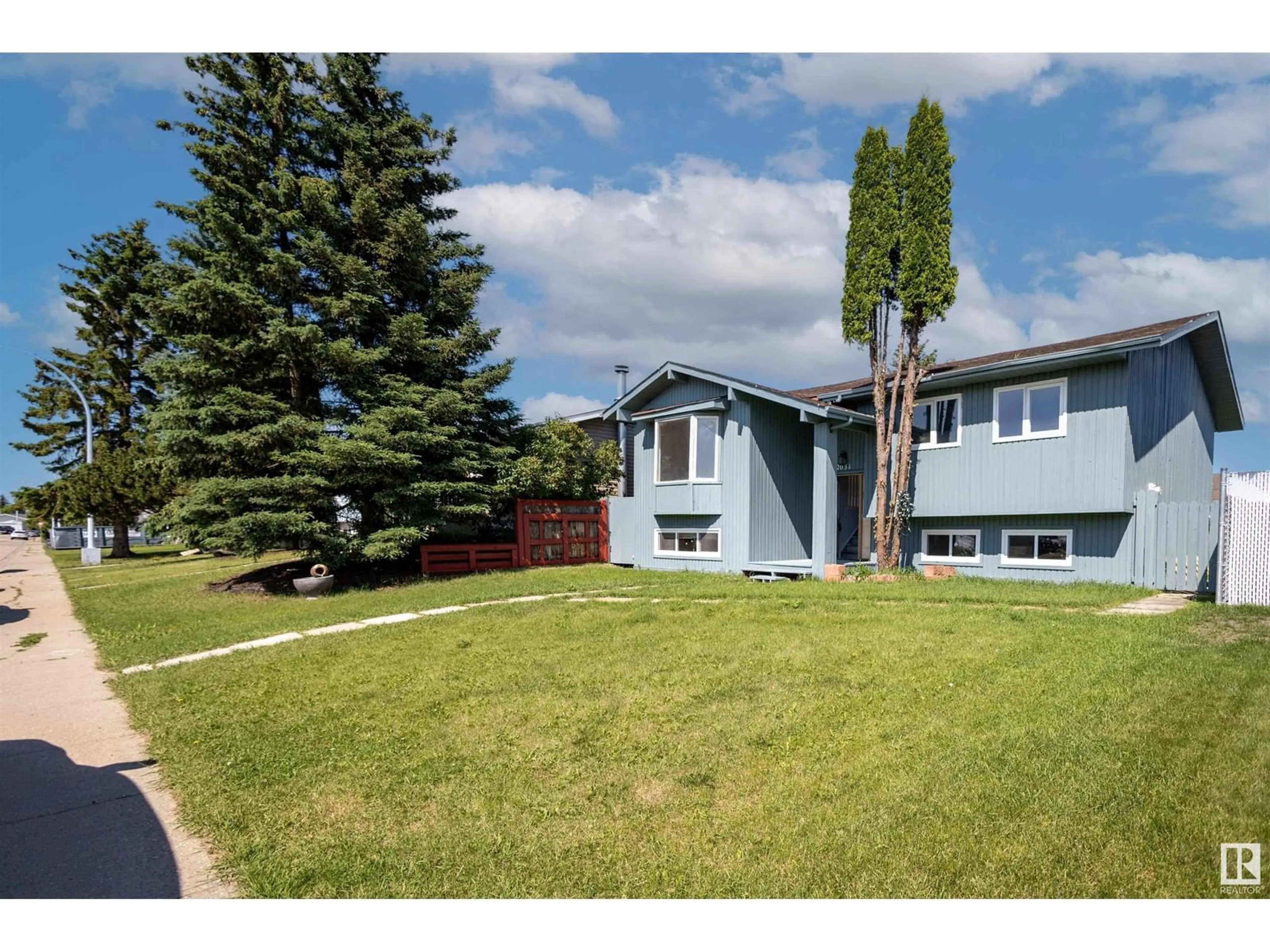 Frontside or backside of a home for 2031 48 ST NW NW, Edmonton Alberta T6L2W5