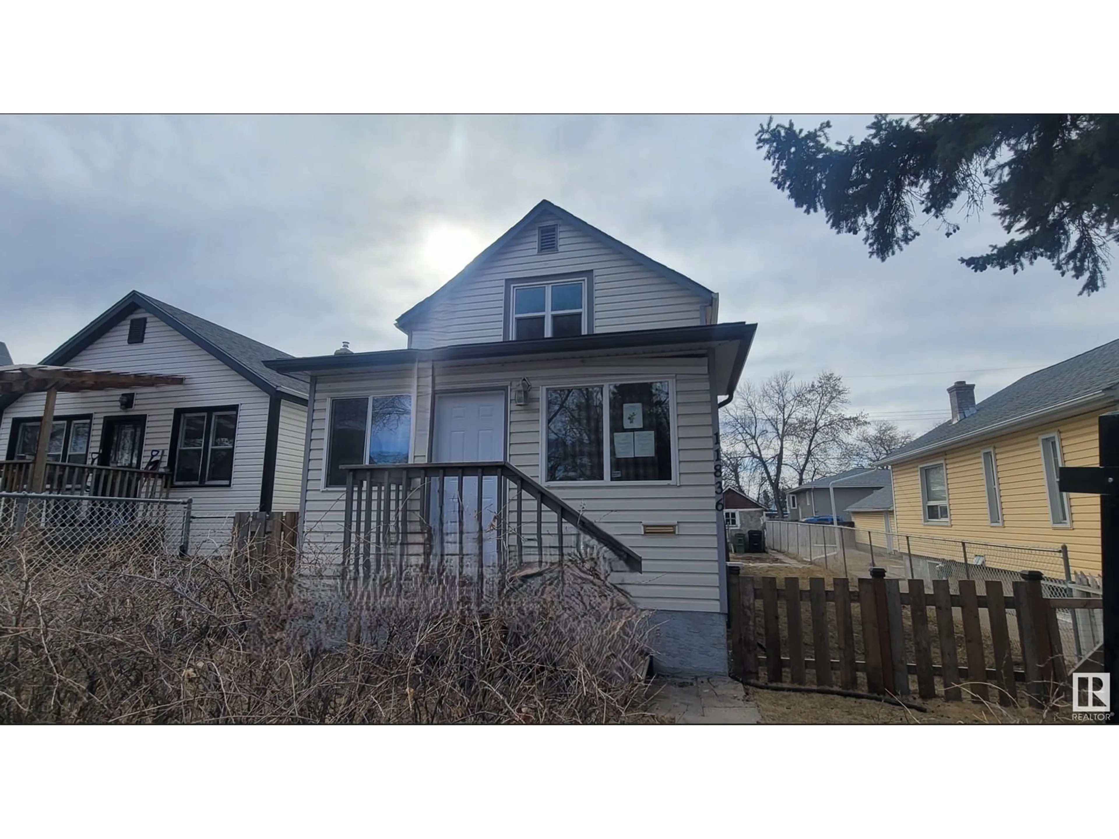 Frontside or backside of a home for 11836 79 ST NW, Edmonton Alberta T5B2K9