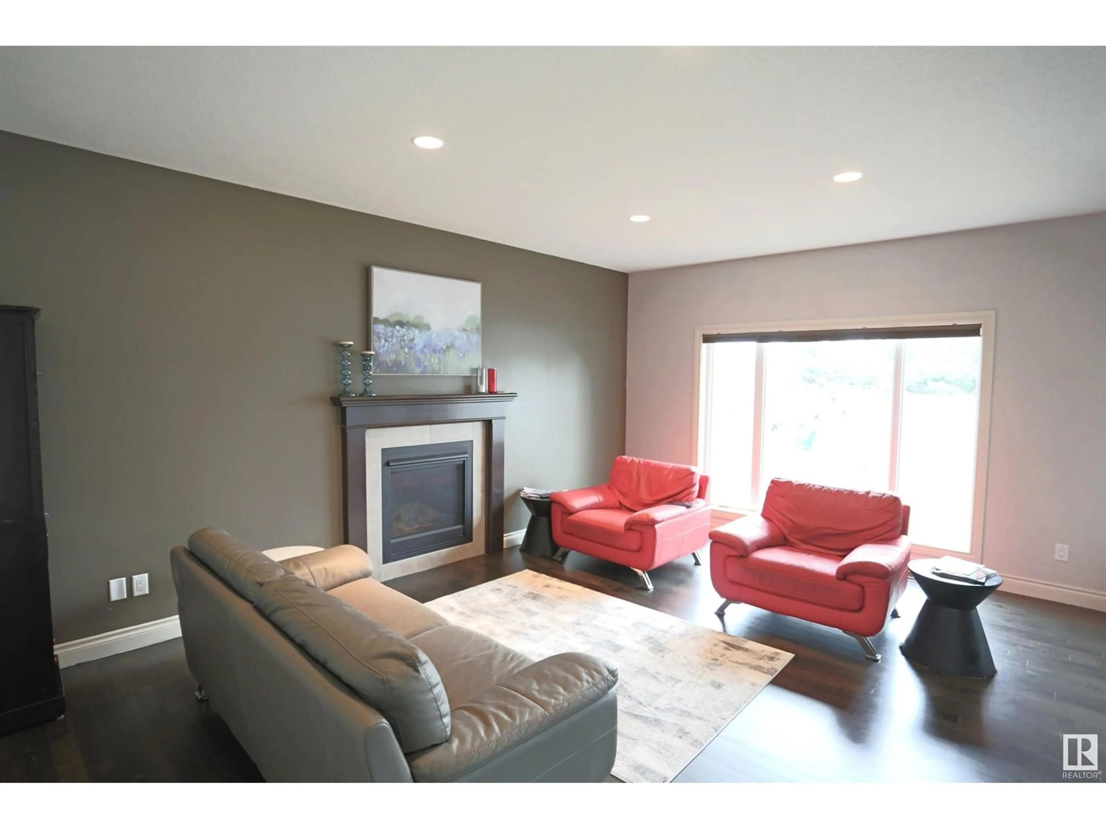 Living room for 9 LINCOLN GR, Spruce Grove Alberta T7X0N5