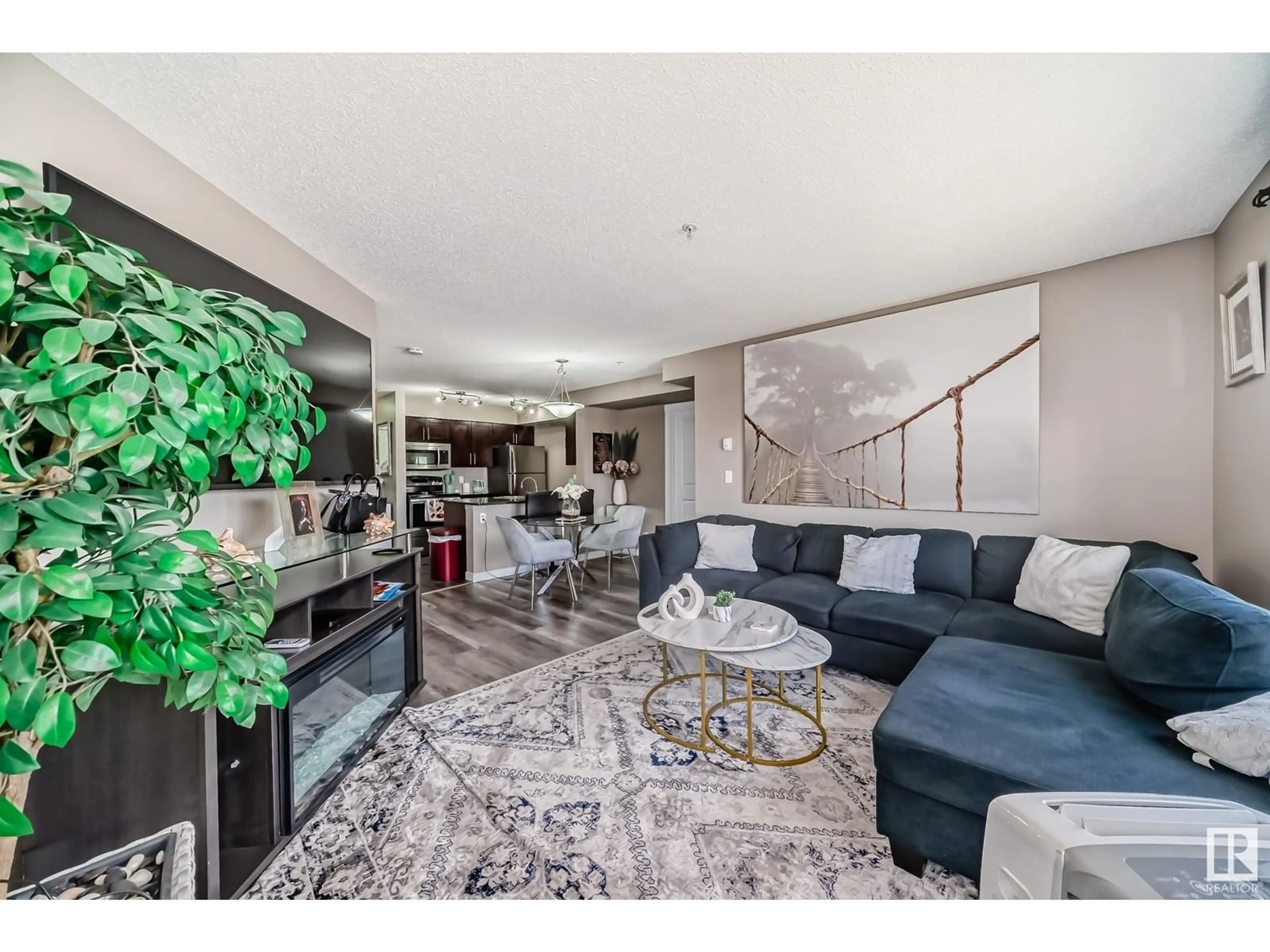 Living room for 207 3211- JAMES MOWATT TRAIL SW SW, Edmonton Alberta T6W3L6