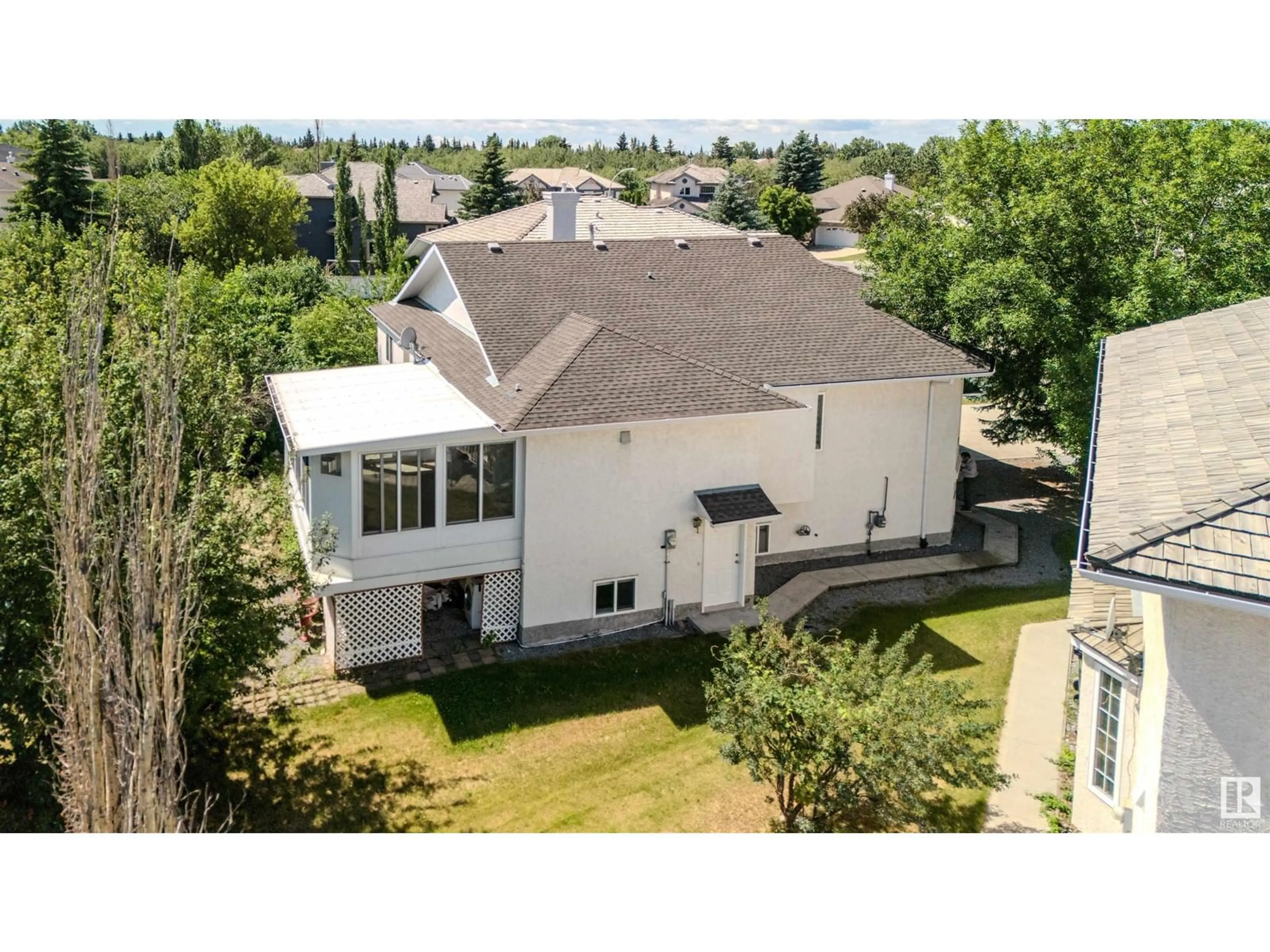 Frontside or backside of a home for 510 KULAWY PT NW NW, Edmonton Alberta T6L6Z2