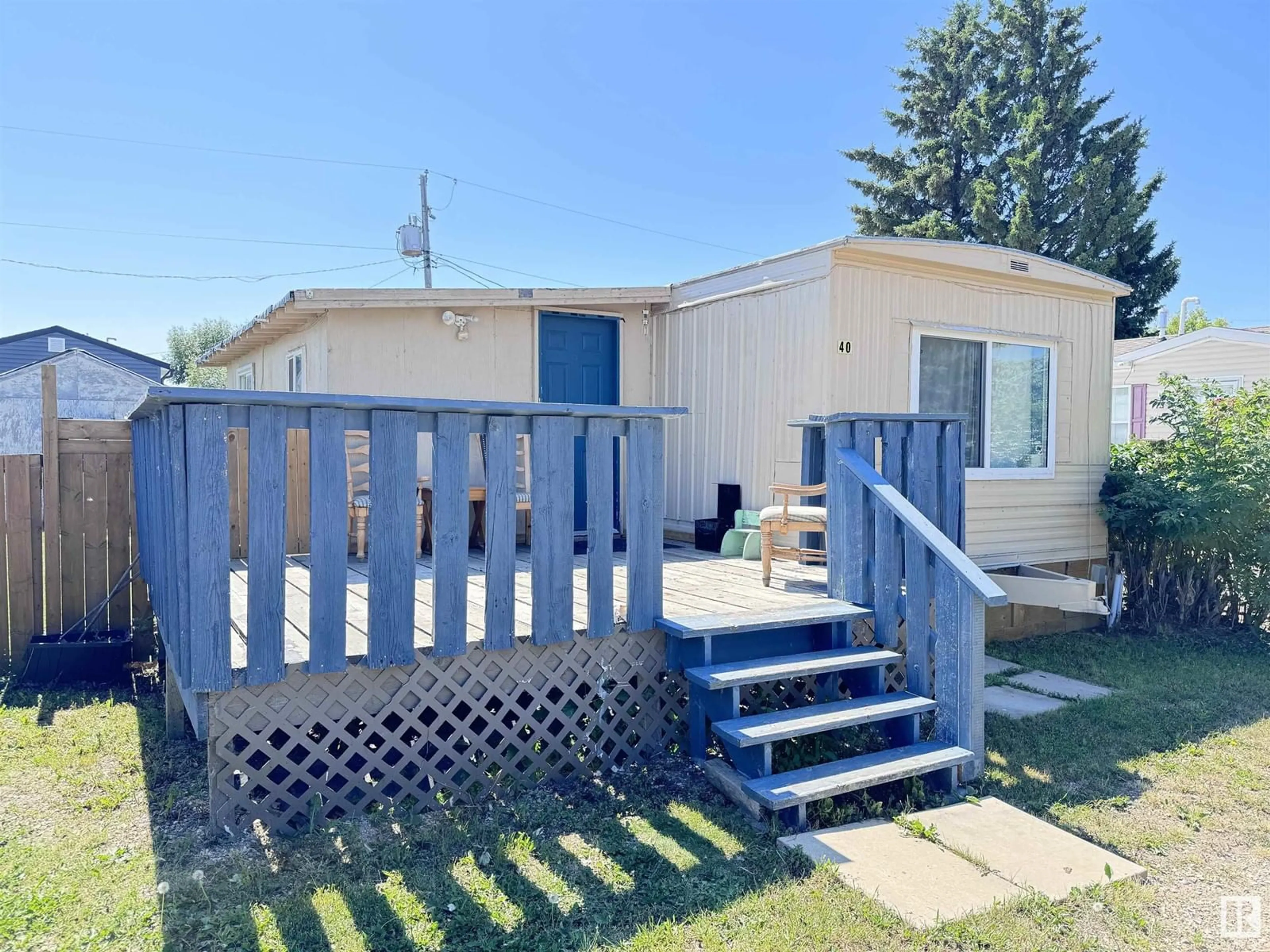 A pic from exterior of the house or condo for #40 9501 104 Avenue, Westlock Alberta T7P1M7