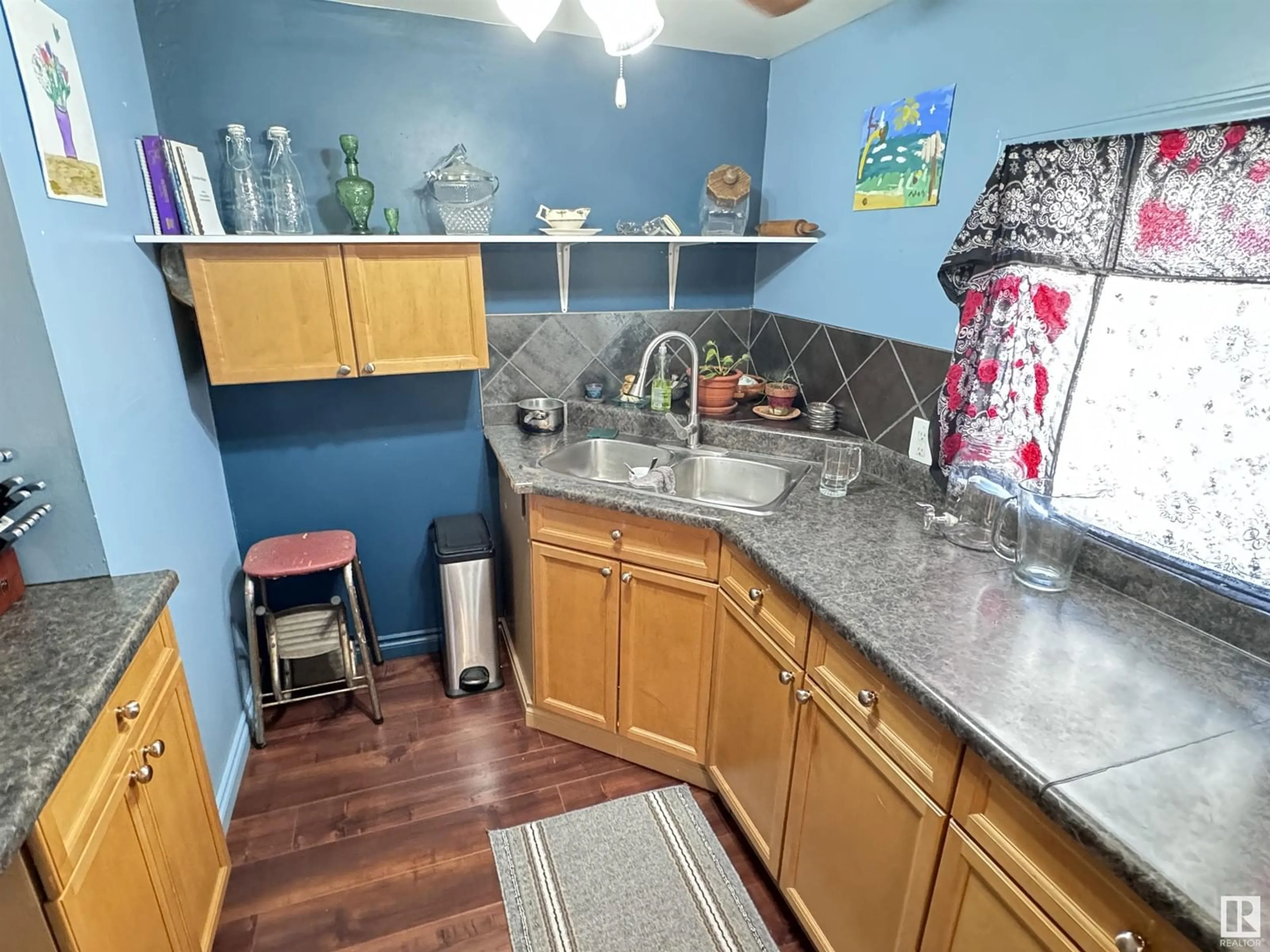 Kitchen for #40 9501 104 Avenue, Westlock Alberta T7P1M7