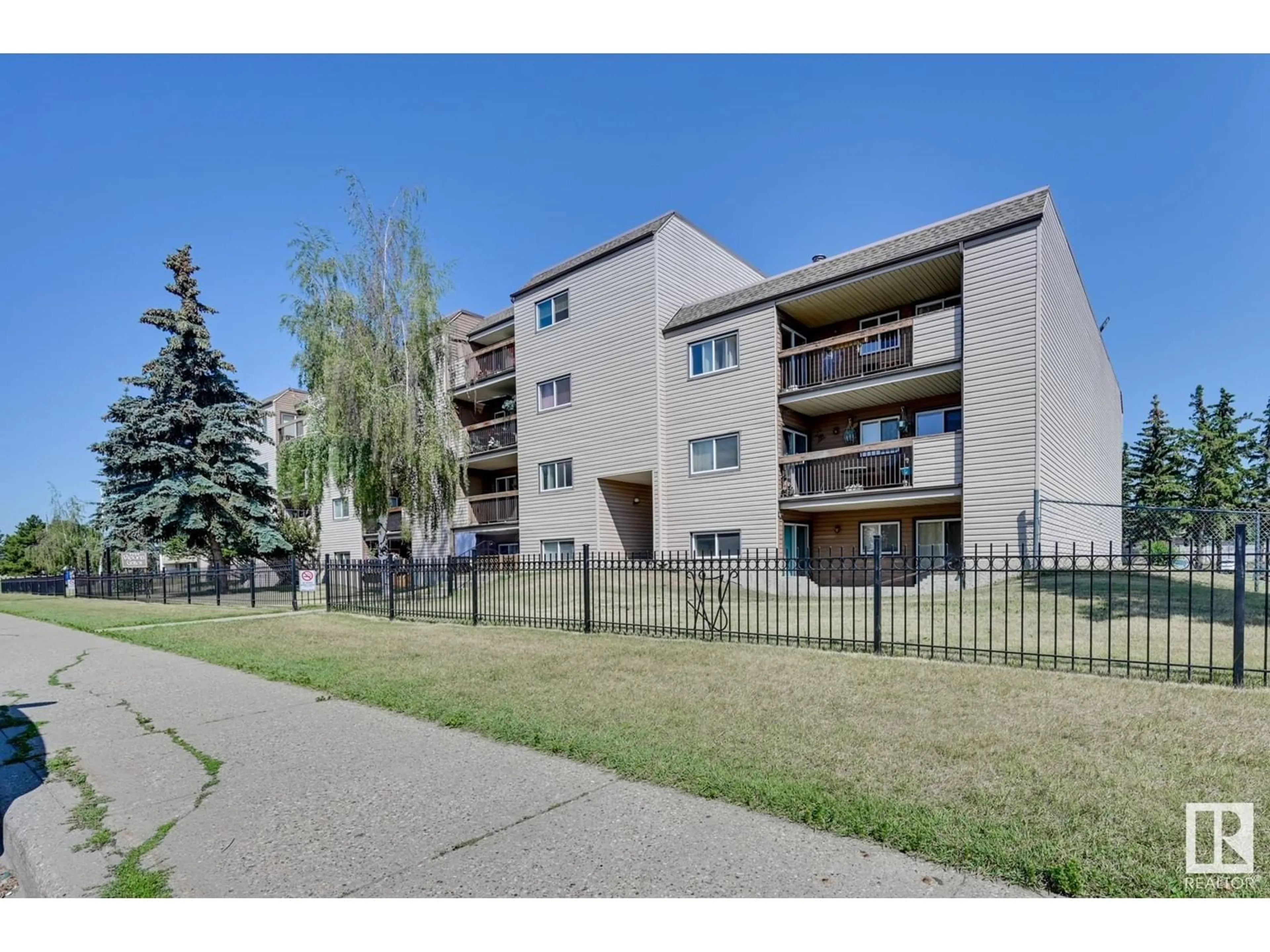 A pic from exterior of the house or condo for #214 2904 139 AV NW, Edmonton Alberta T5Y1P7