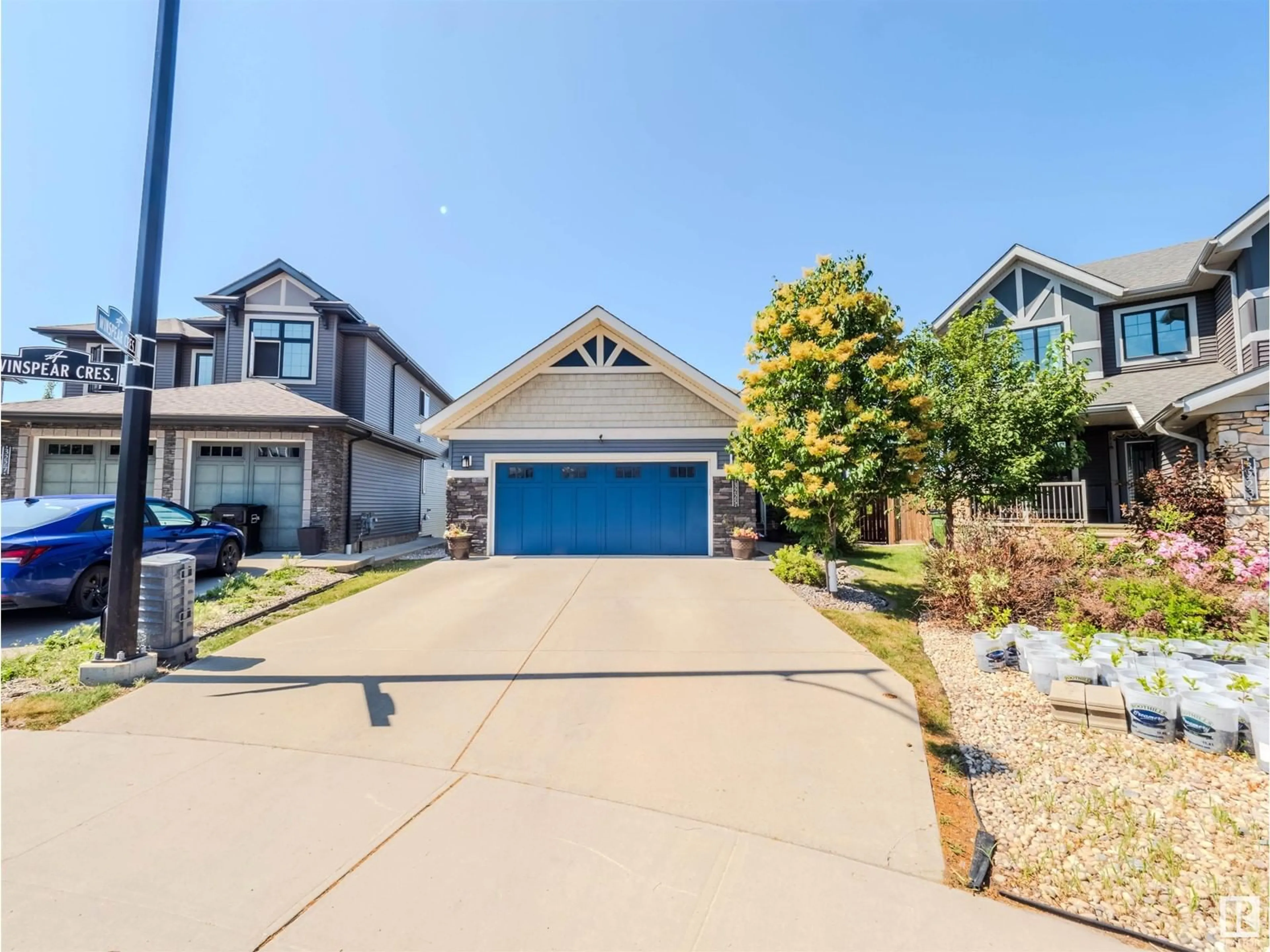 Frontside or backside of a home for 3225 WINSPEAR CR SW, Edmonton Alberta T6X1S7