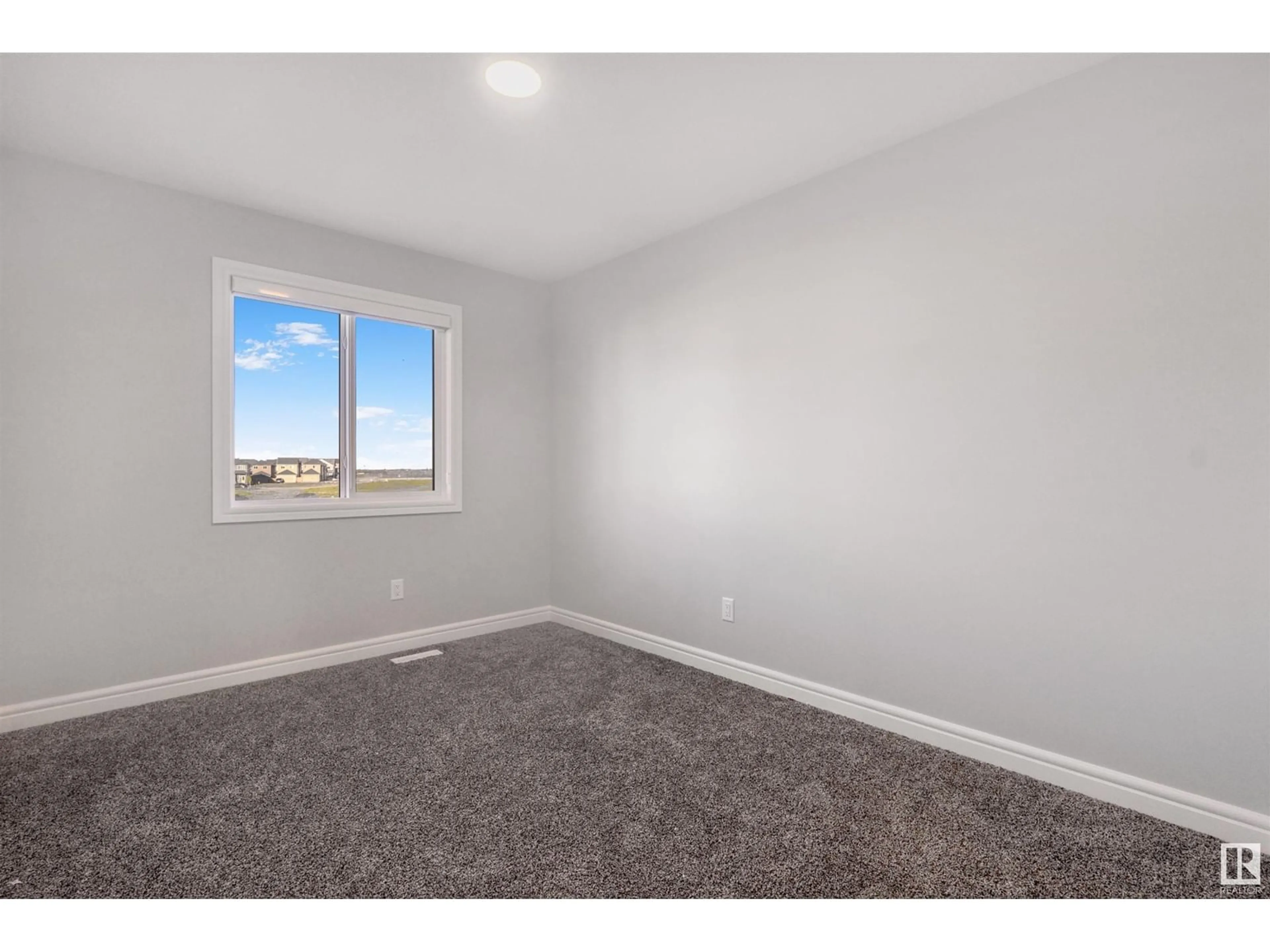 A pic of a room for 4791 KINNEY RD SW, Edmonton Alberta T6W5G4